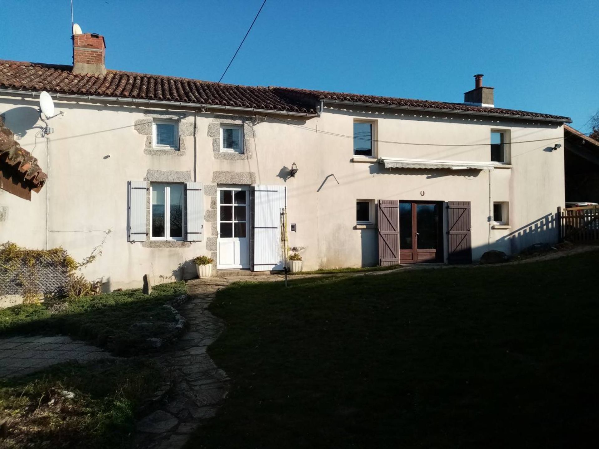 House in L'absie,  10015348