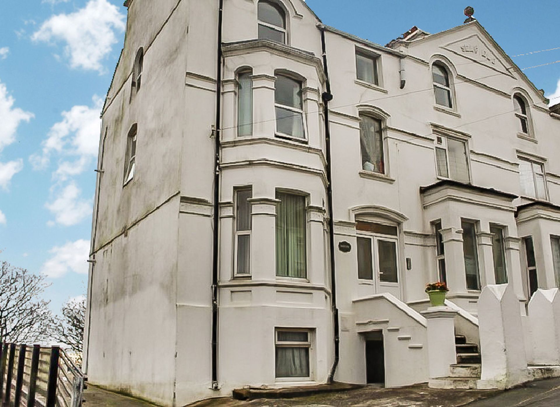 Condominium in Laxey, Isle of Man 10015395