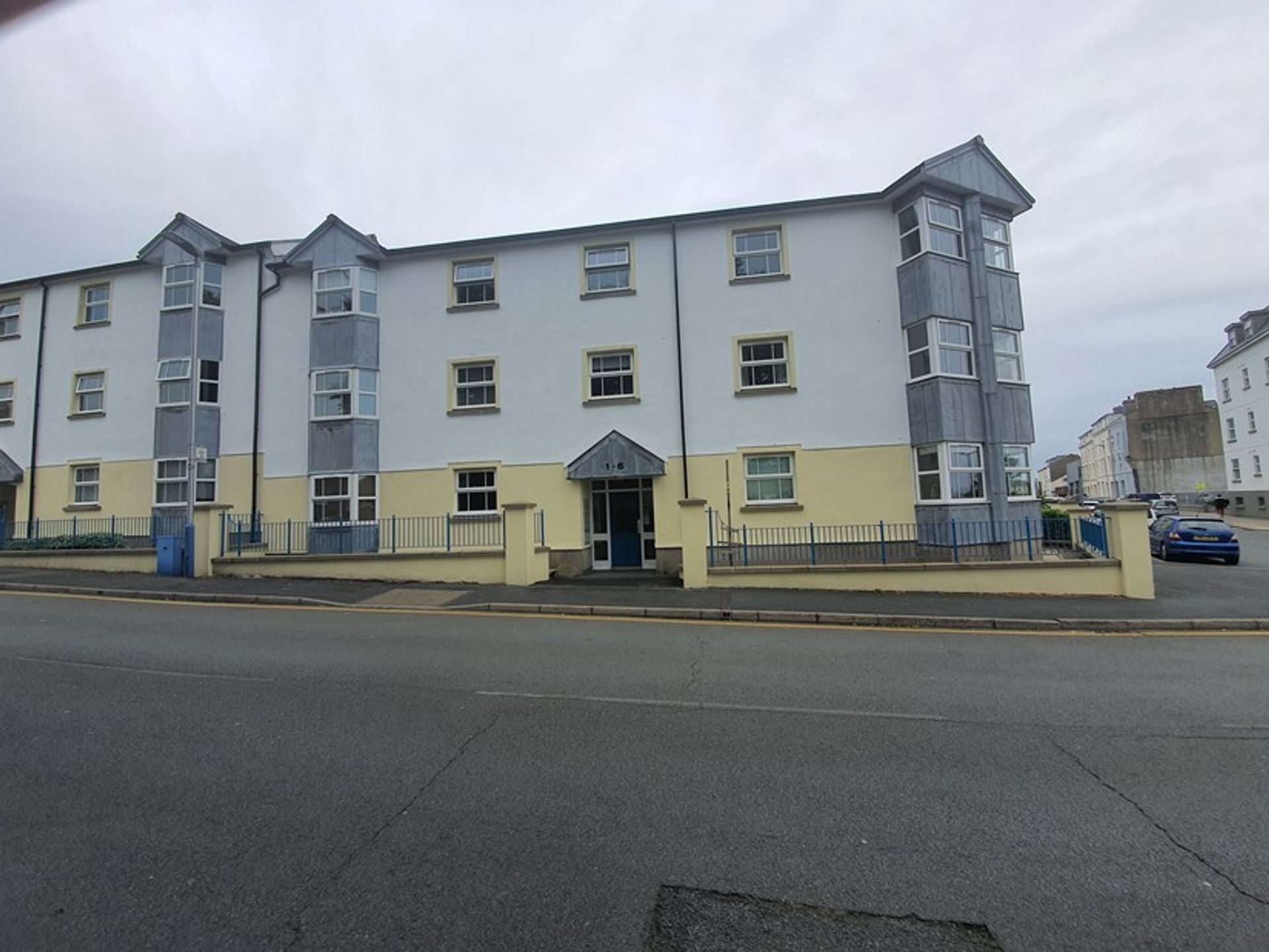 Condominium in Isle of Whithorn, Dumfries and Galloway 10015443