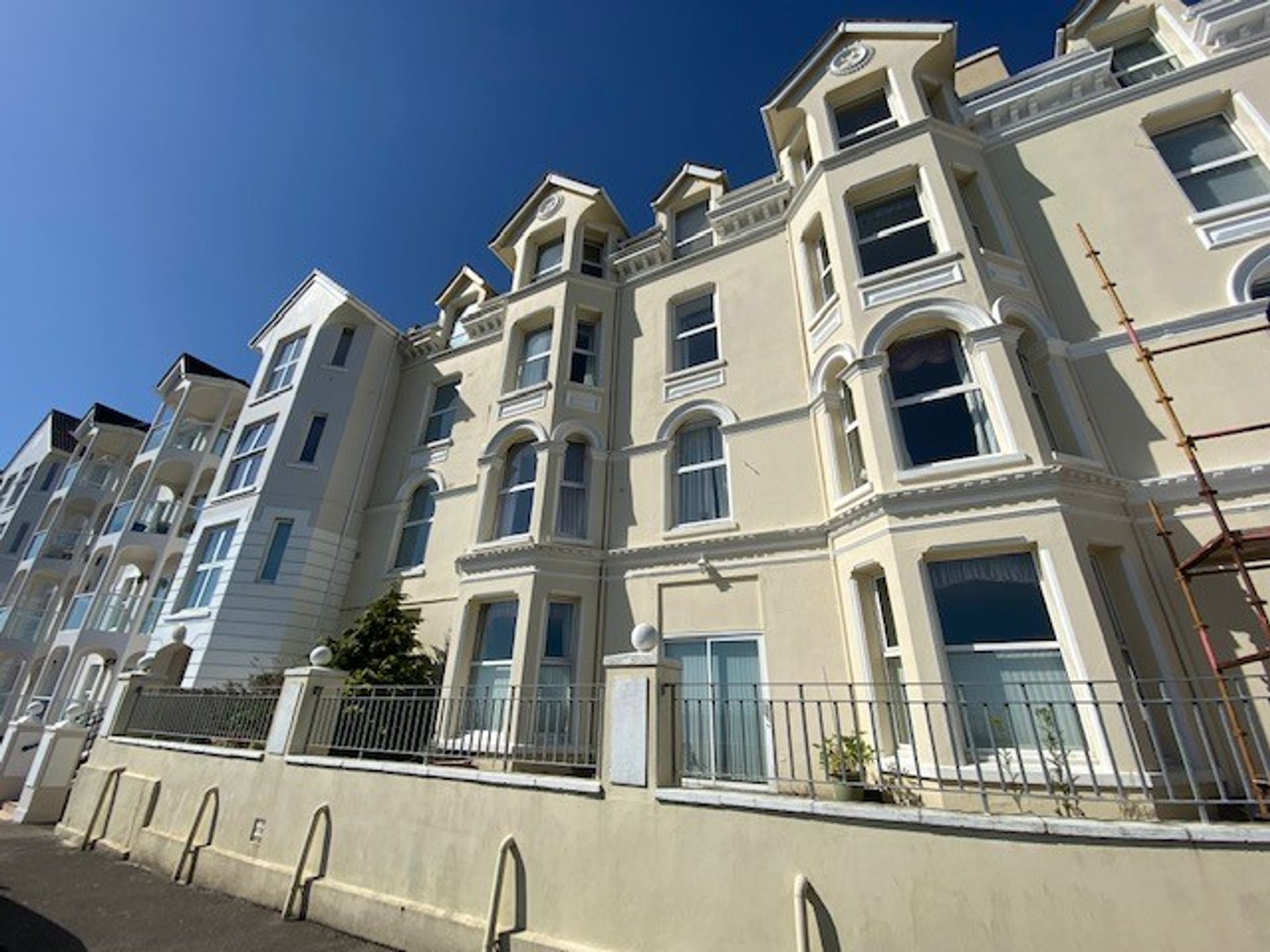 Condominium in Isle of Whithorn, Dumfries and Galloway 10015454