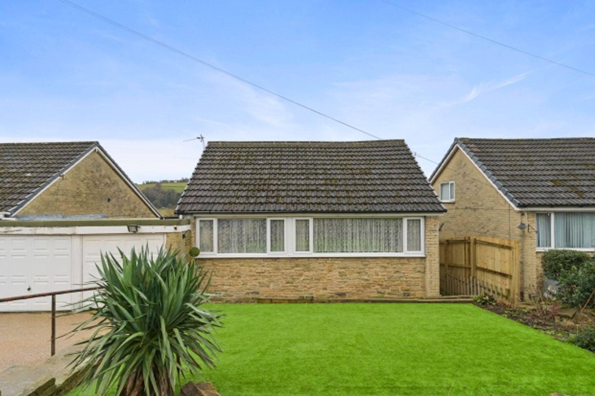 House in Sowerby Bridge, Calderdale 10015924