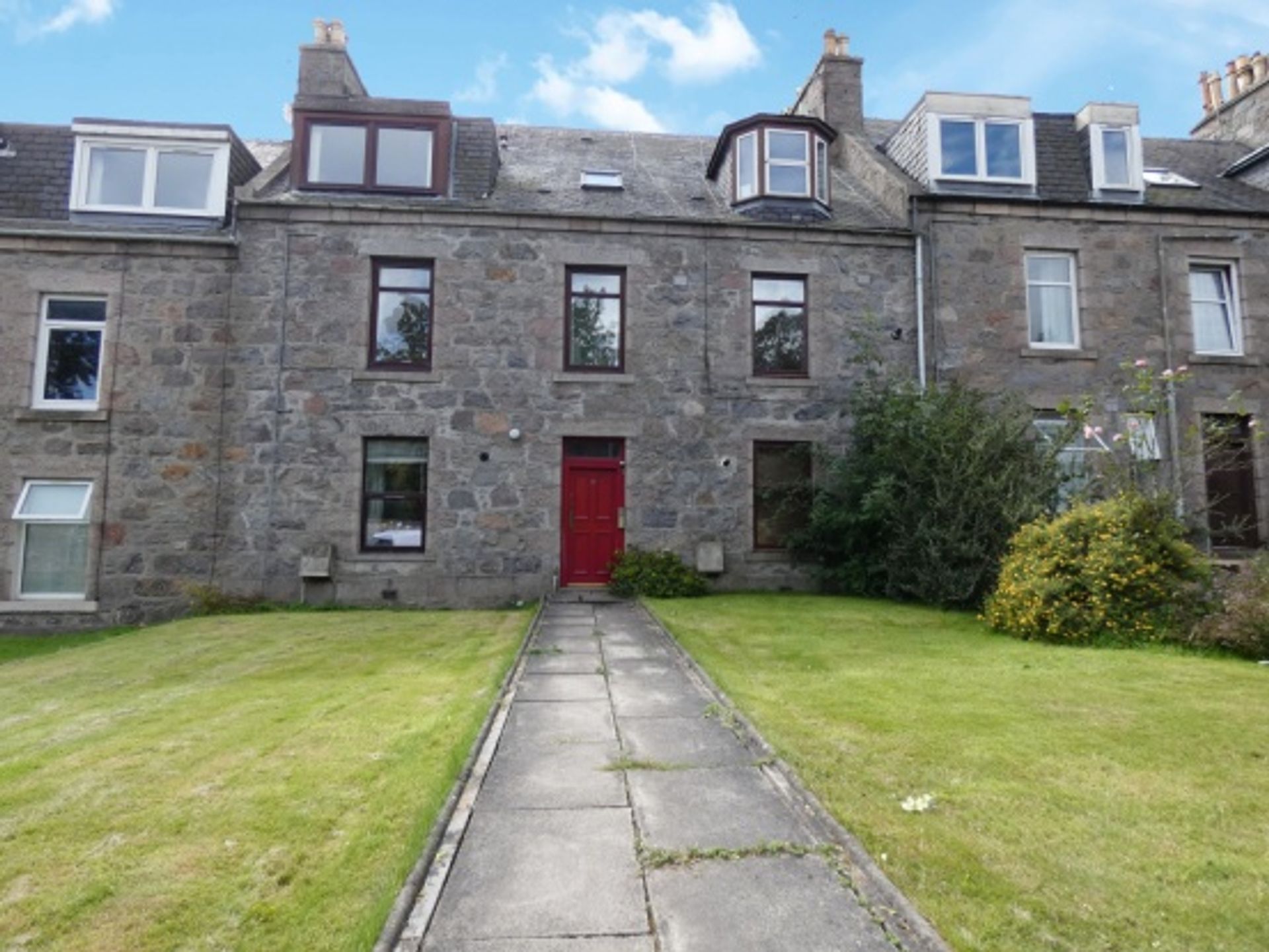 Condominium in Aberdeen, Aberdeenshire 10016579