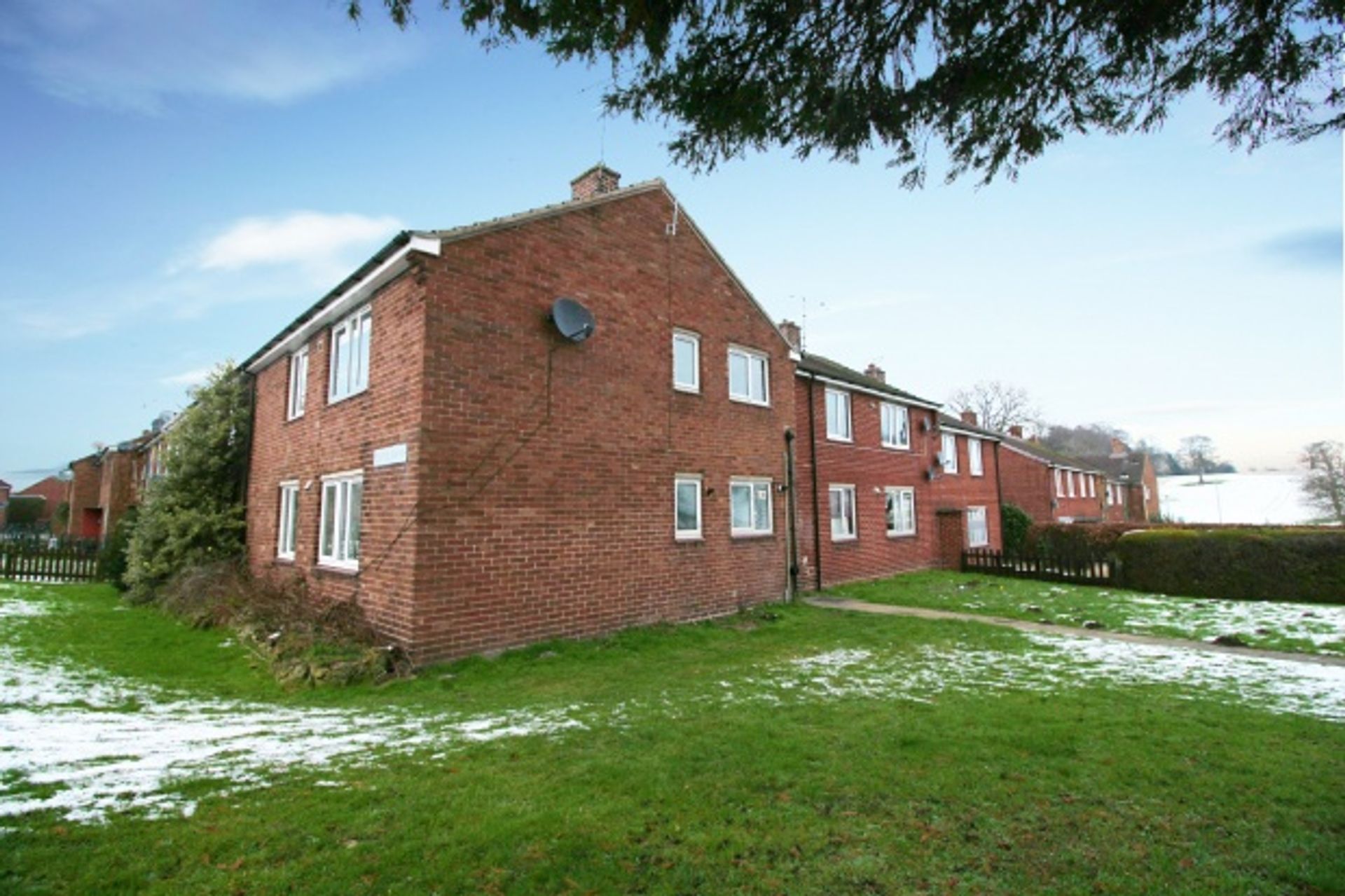 Condominium in Wrak, Wrexham 10016582