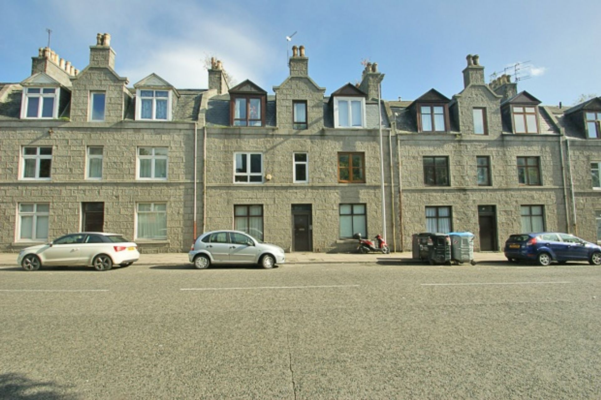 Condominium in Aberdeen, Aberdeenshire 10016584