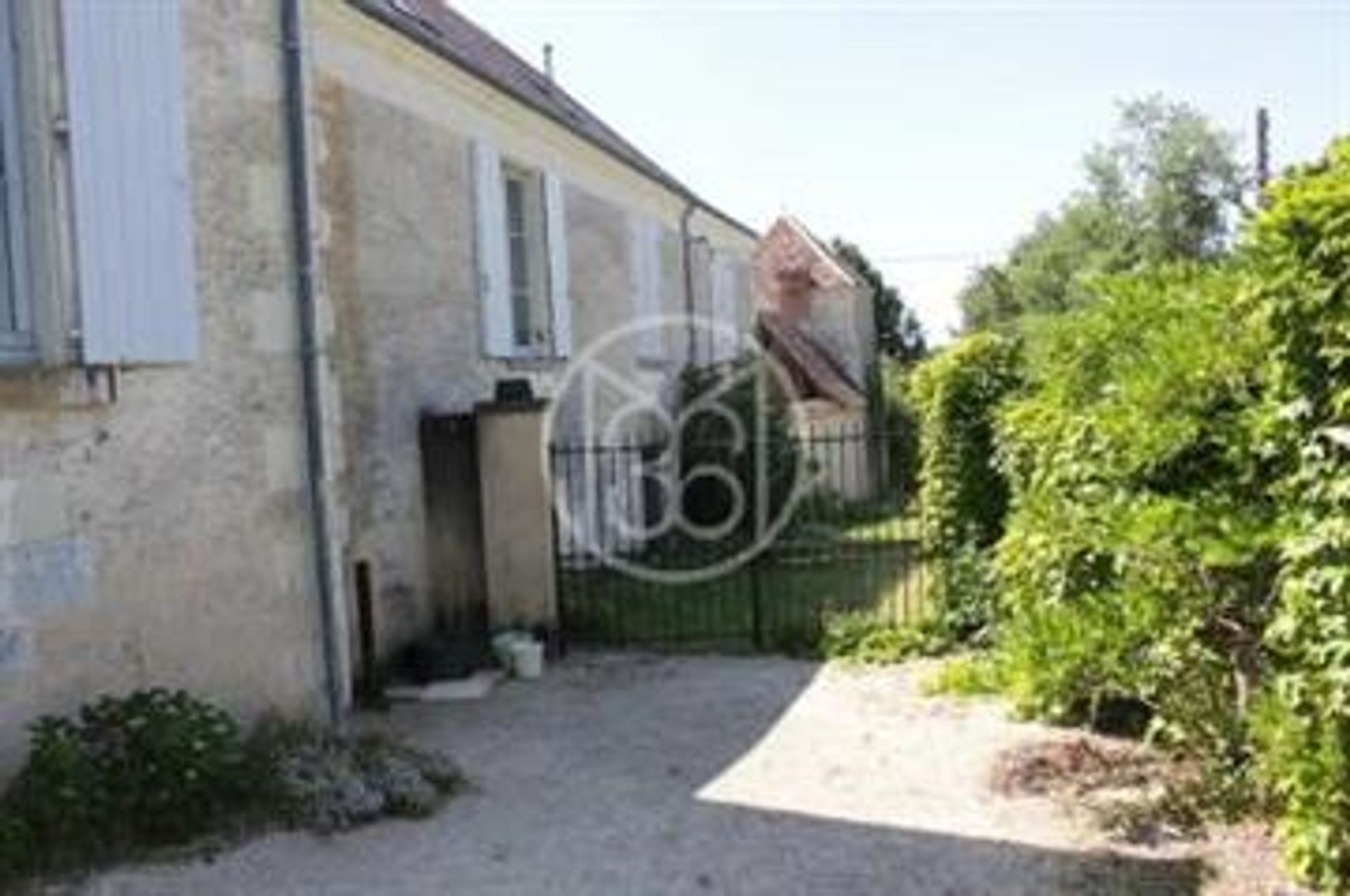 Hus i Bossay-sur-Claise, Centre-Val de Loire 10016609