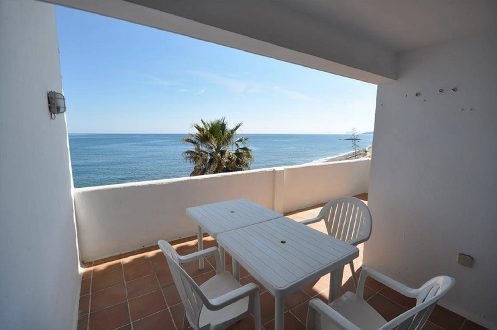 Condominium in Estepona, Málaga 10016733