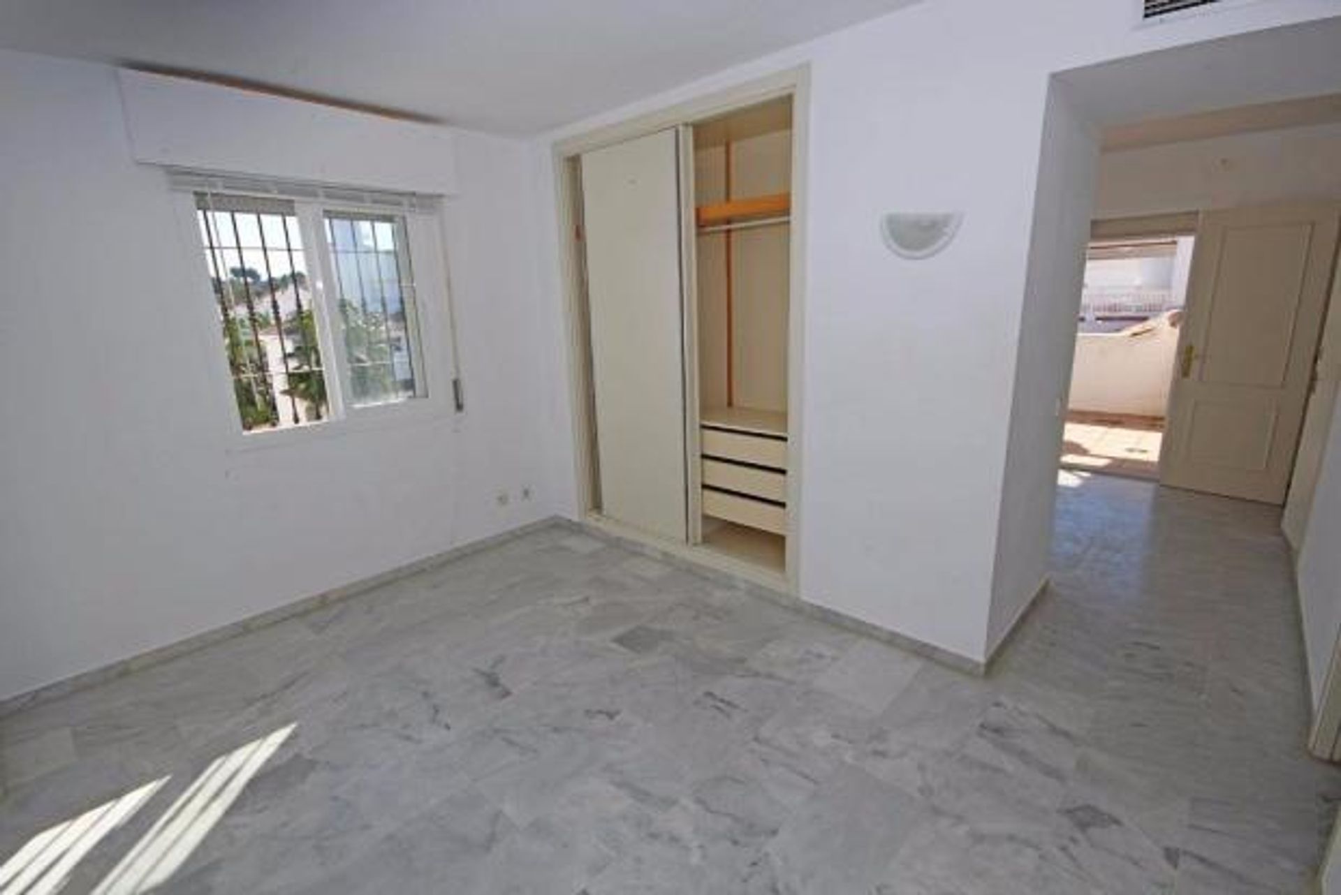 Condominium in Puerto Banus, Málaga 10016734