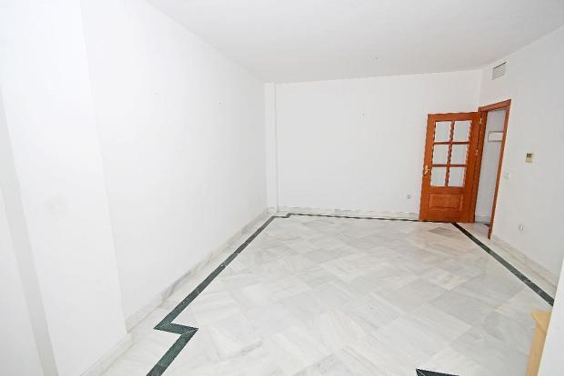 Condominium in El Angel, Andalusia 10016735