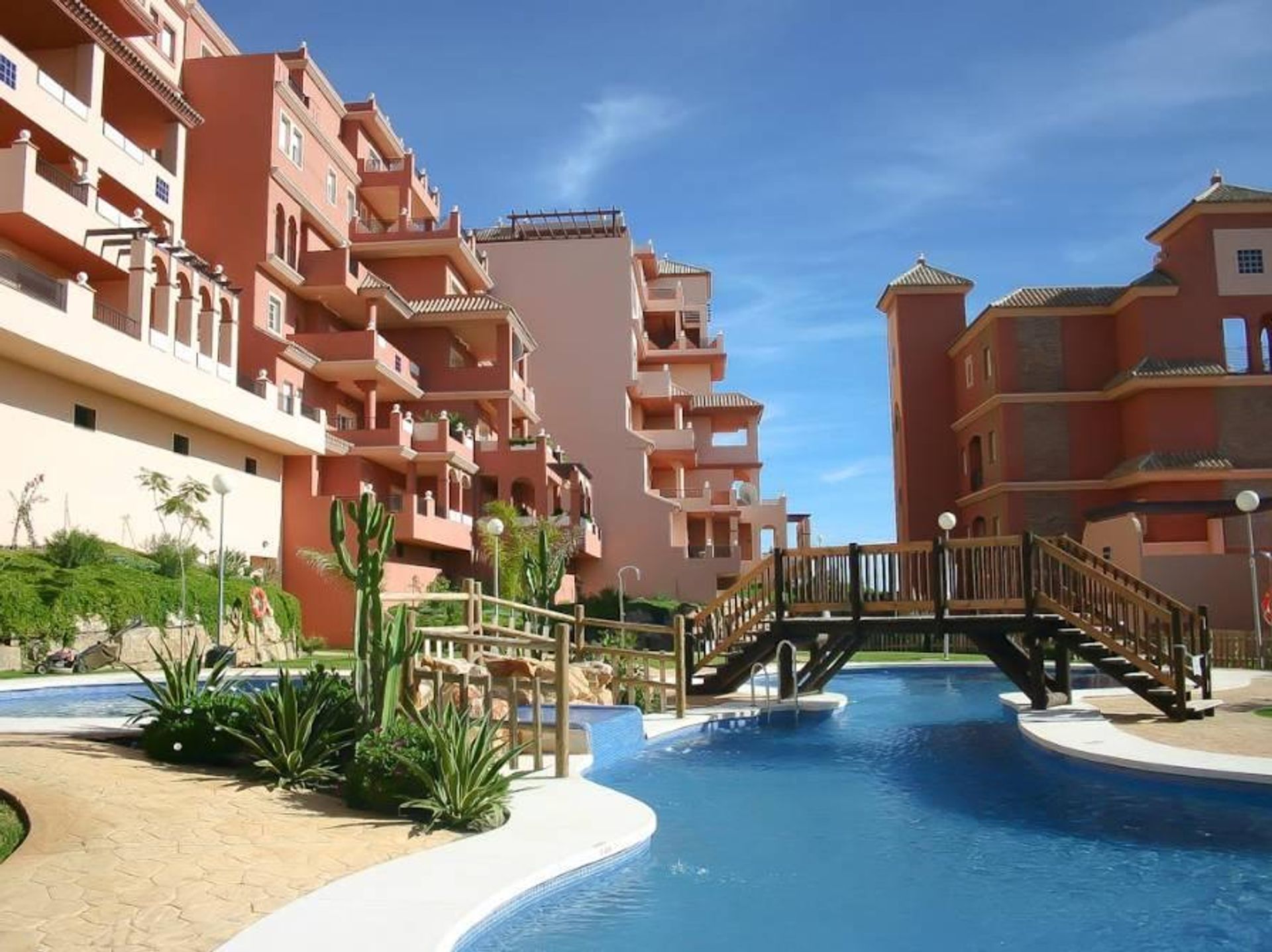 Condominium dans Duquesa, Málaga 10016756