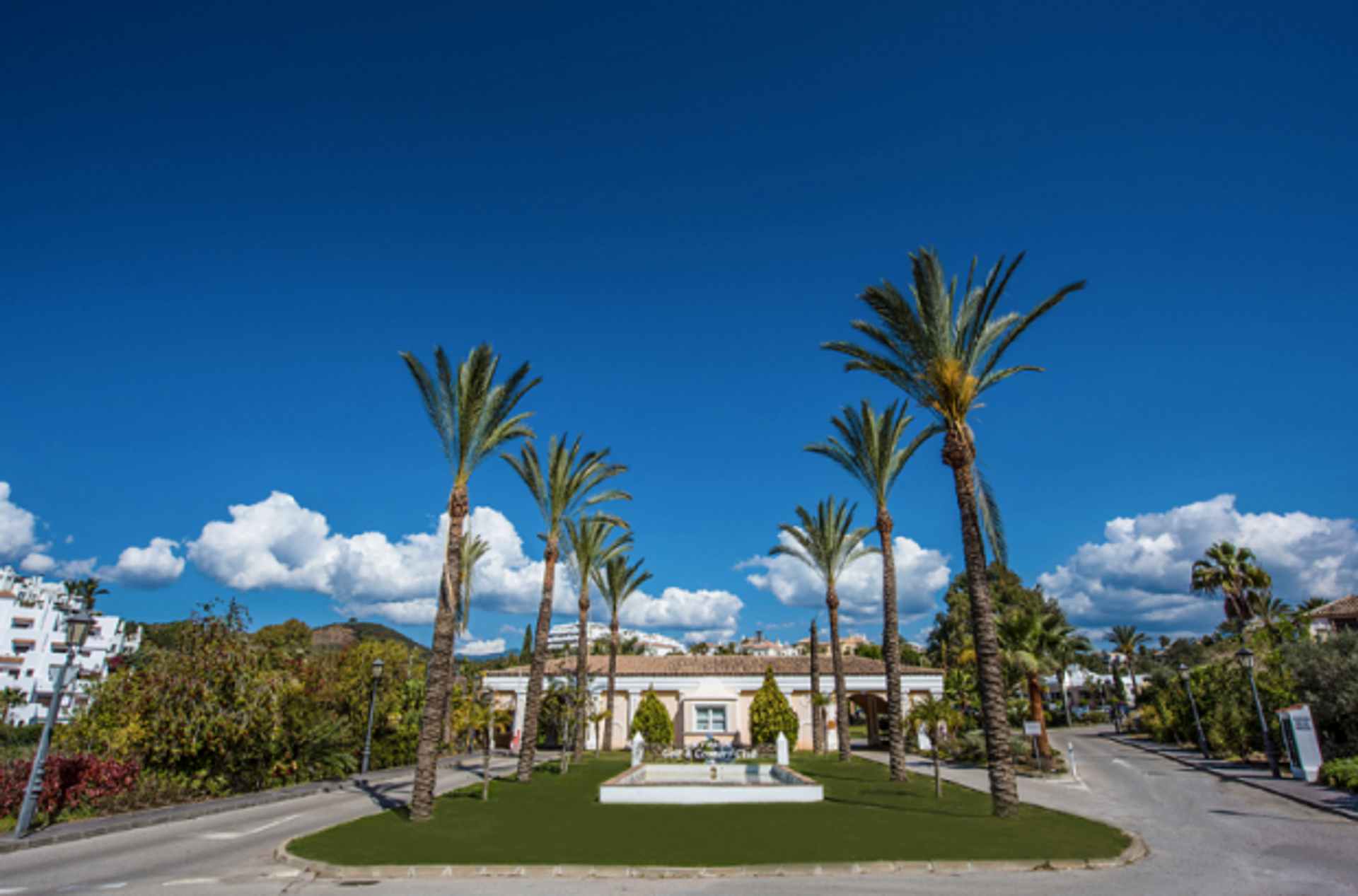 Condominium in Estepona, Andalusië 10016758