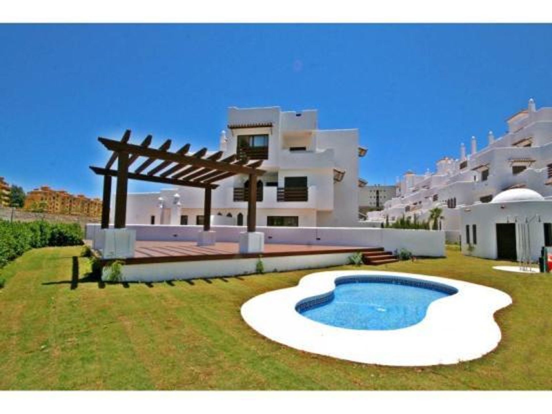 Condominio nel Estepona, Málaga 10016764