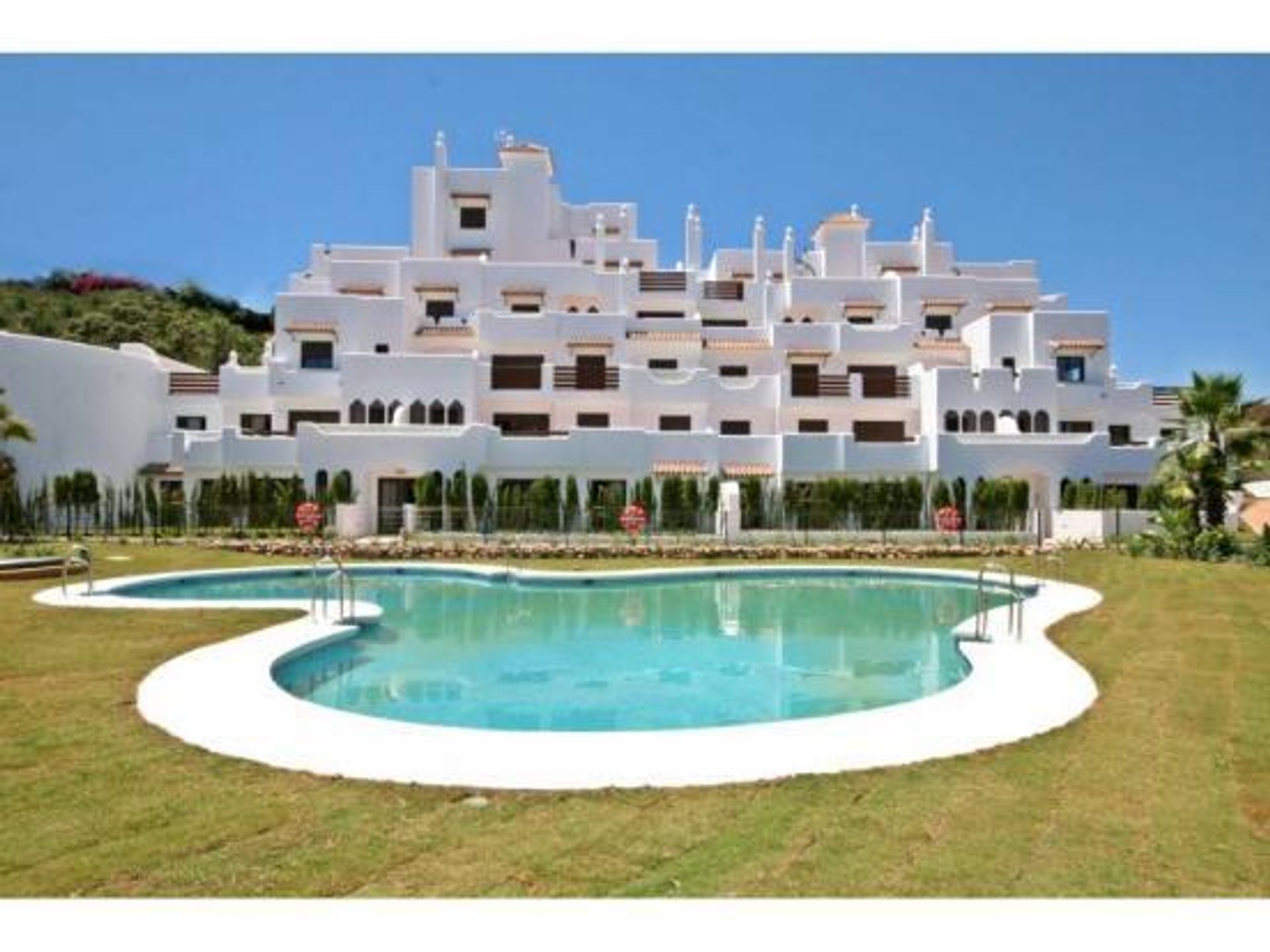 Condominio nel Estepona, Málaga 10016764