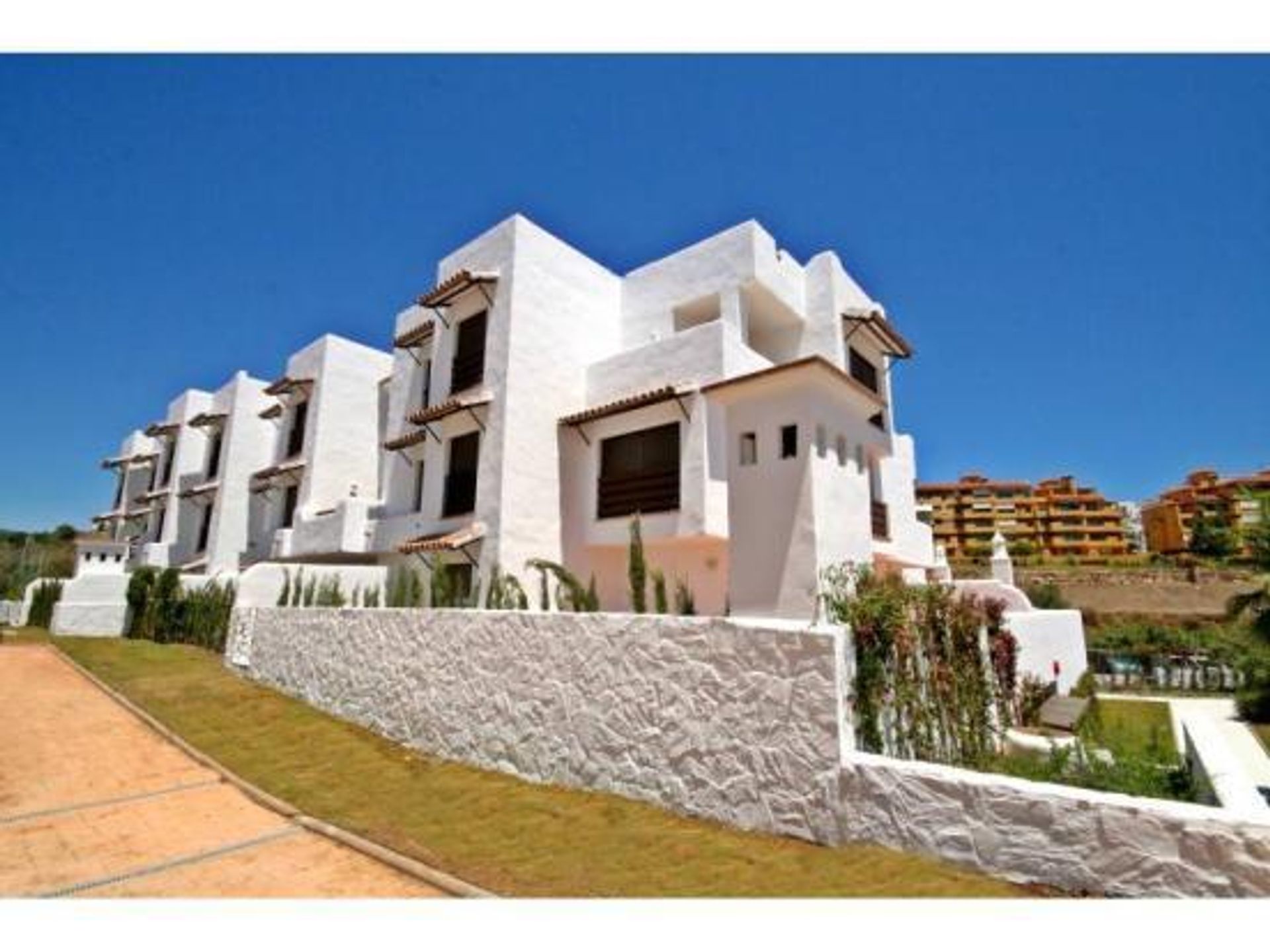 Condominio nel Estepona, Málaga 10016764