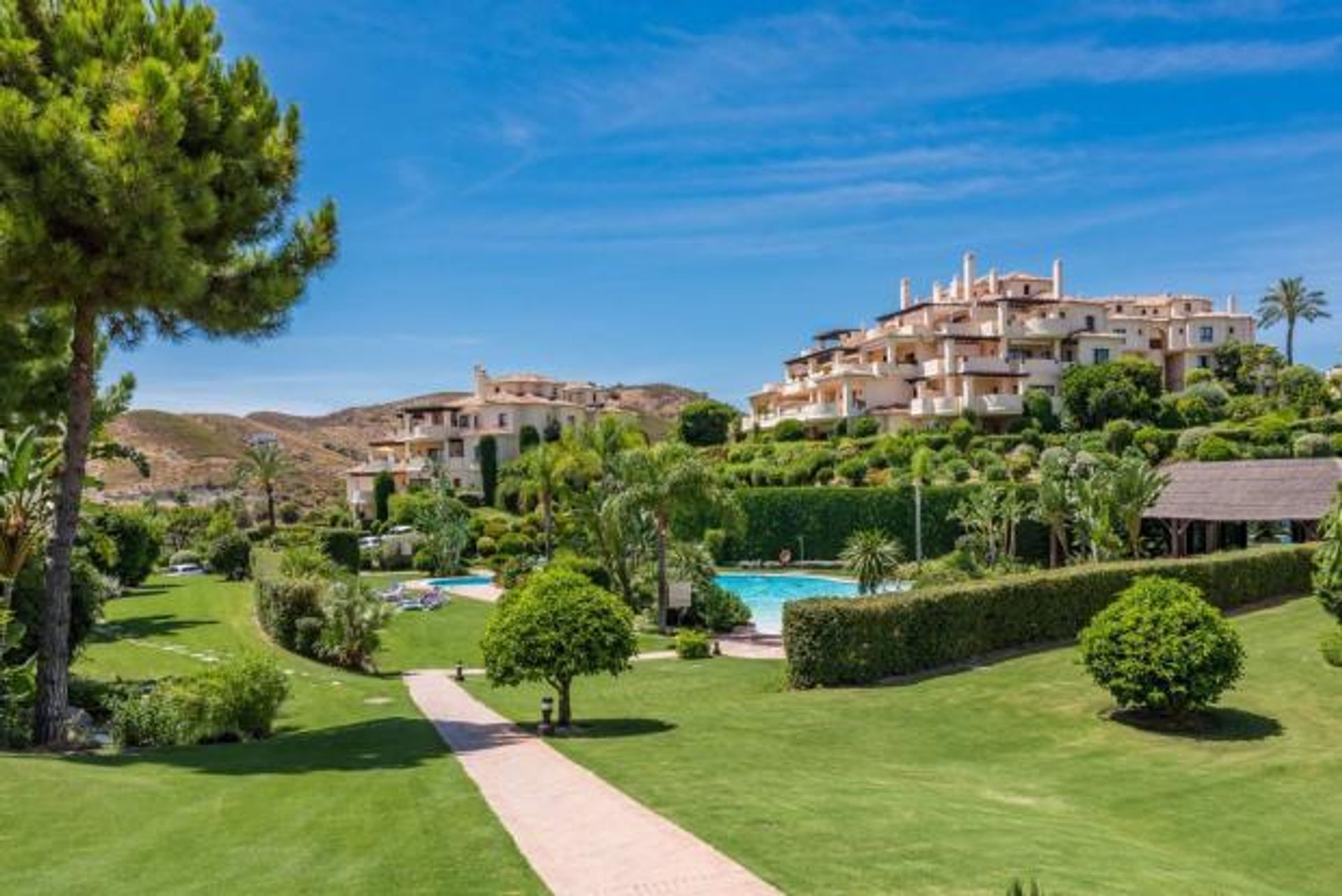 Condominium in Benahavís, Málaga 10016771