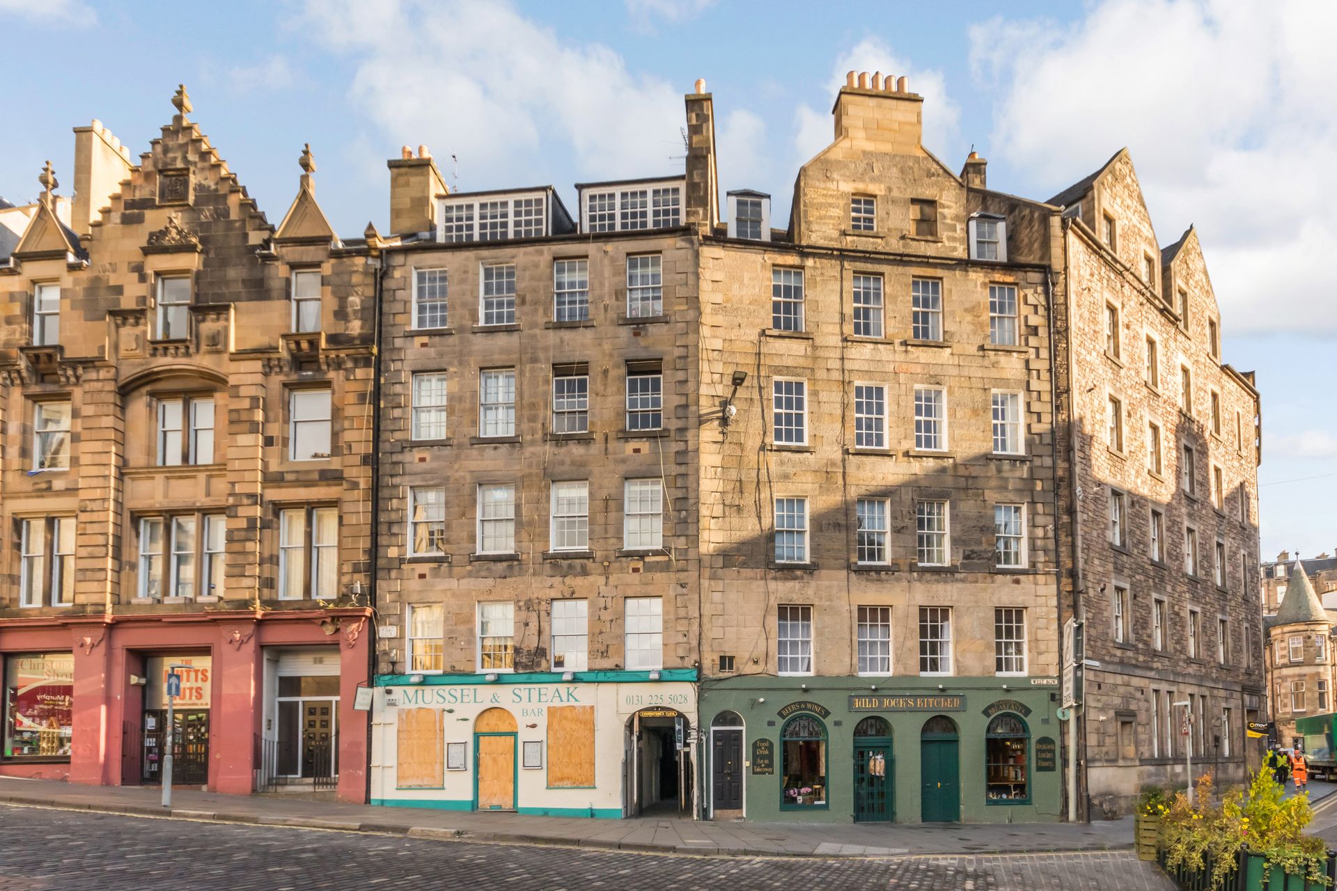 Condominium in EdInburgh,  10016960