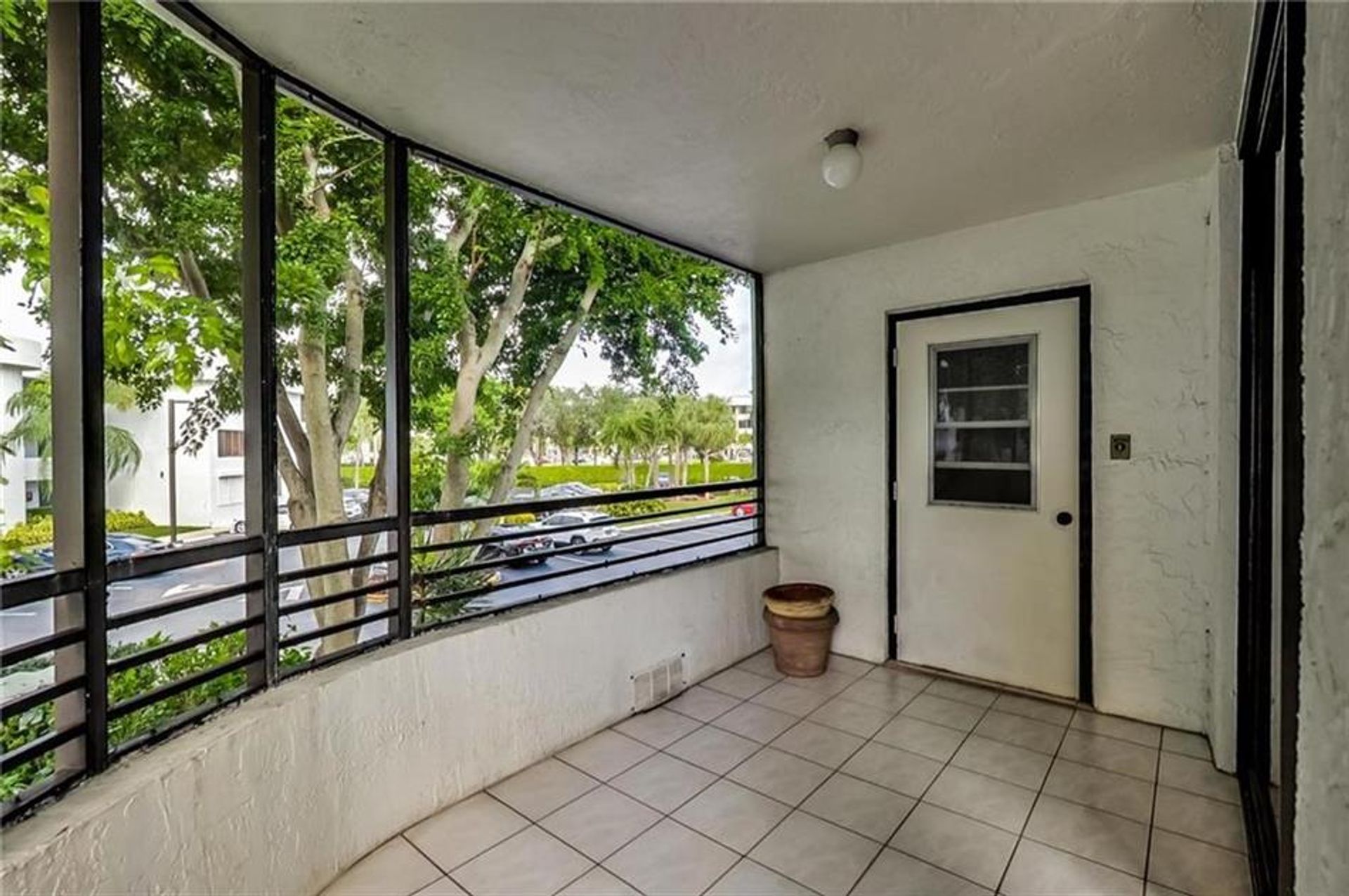 Condominium dans Hollywood, Florida 10017440