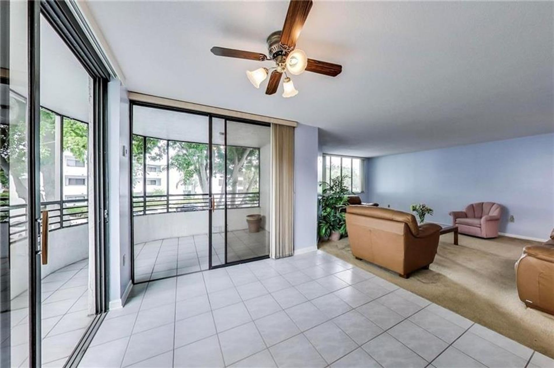 Condominio nel Hollywood, Florida 10017440