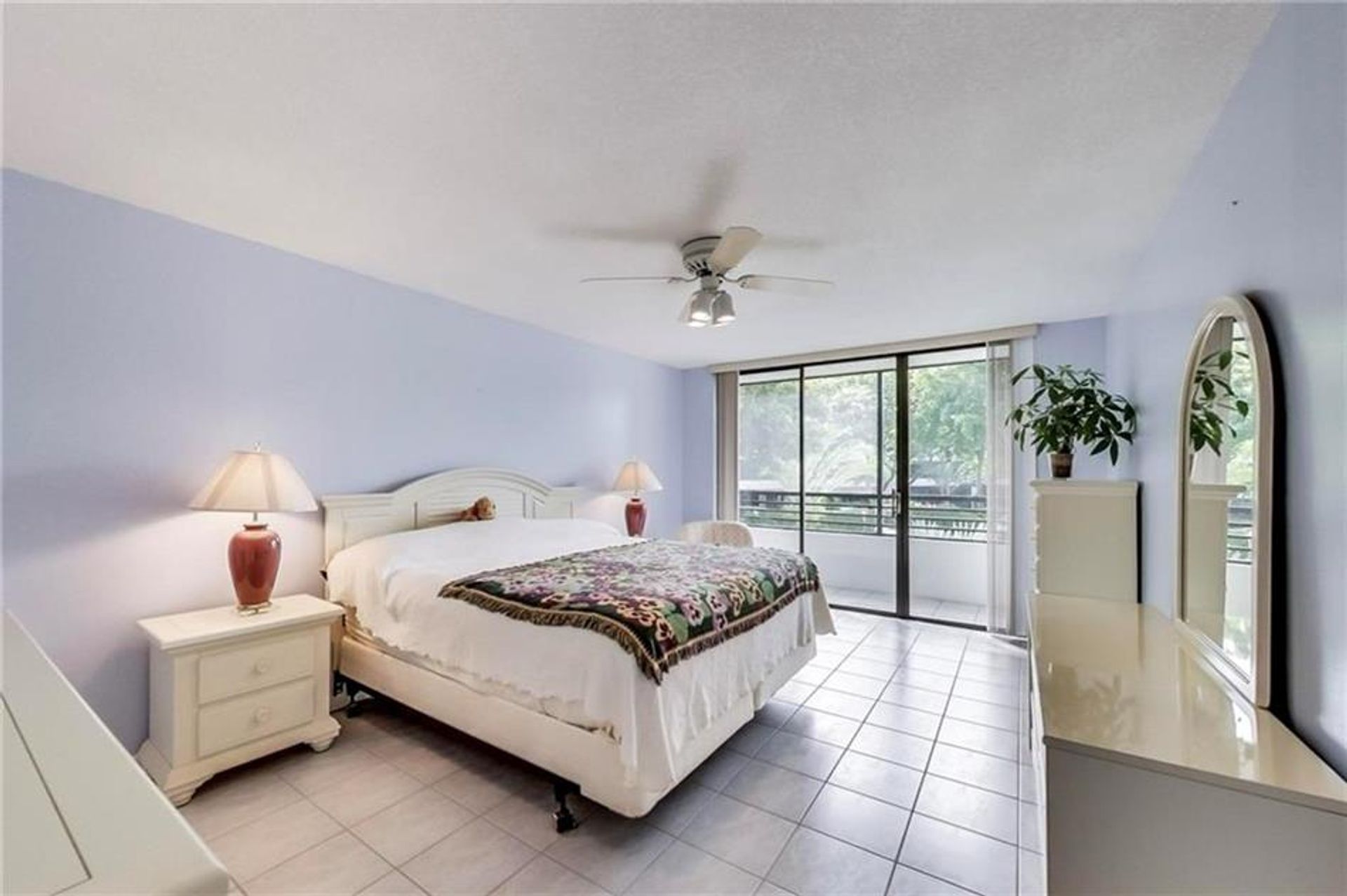 Condominium dans Hollywood, Florida 10017440