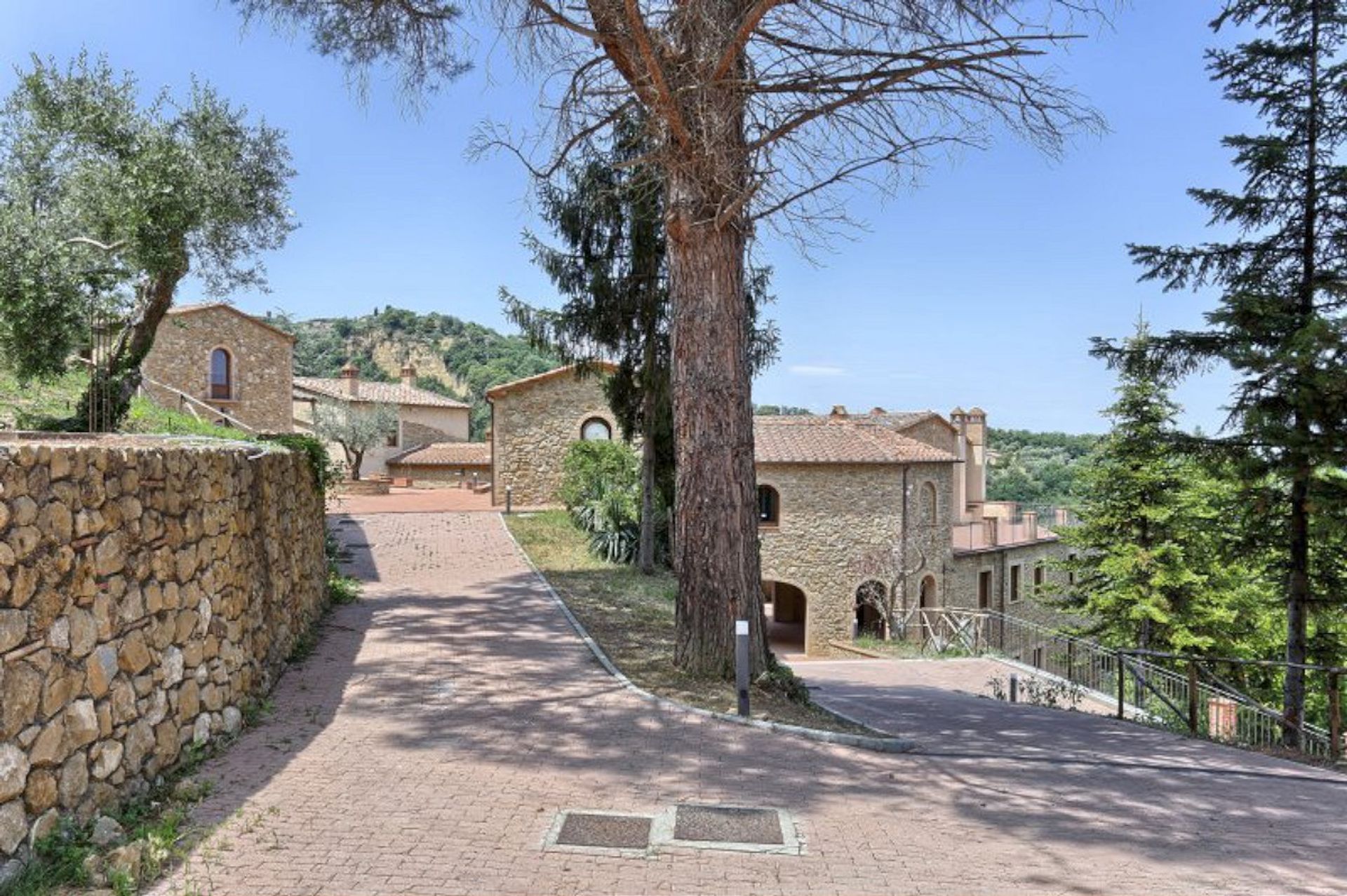 Condominium dans Volterra, Tuscany 10017608