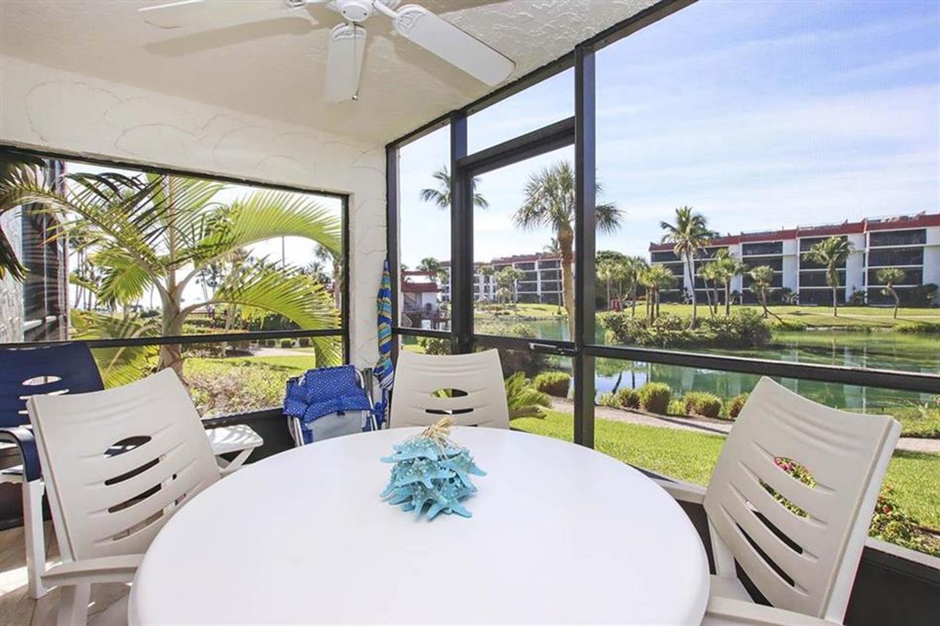 Condominium in Sanibel, Florida 10017864