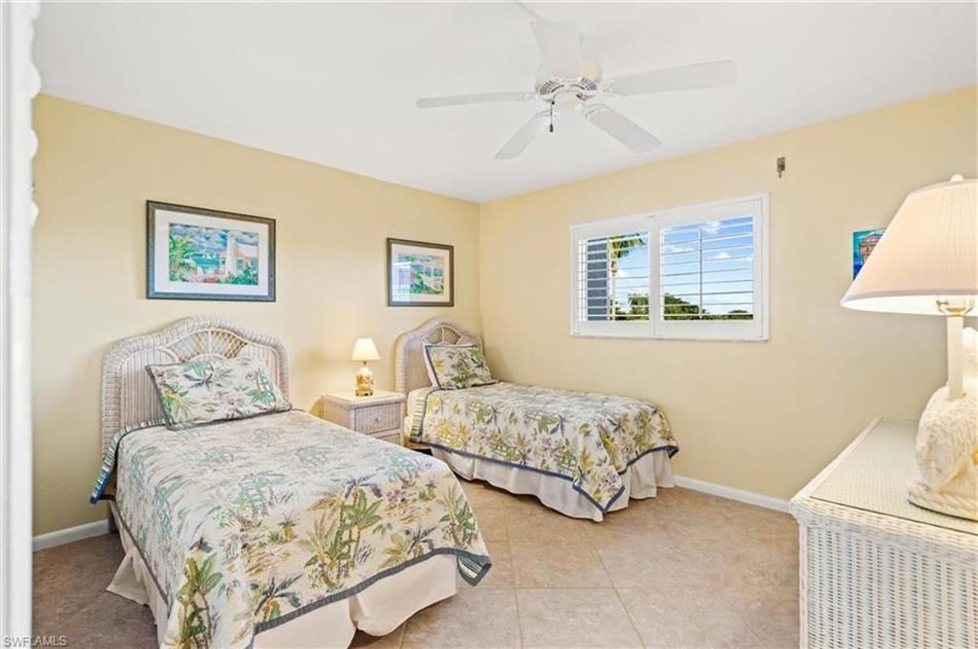 Condominium in Sanibel, Florida 10017874