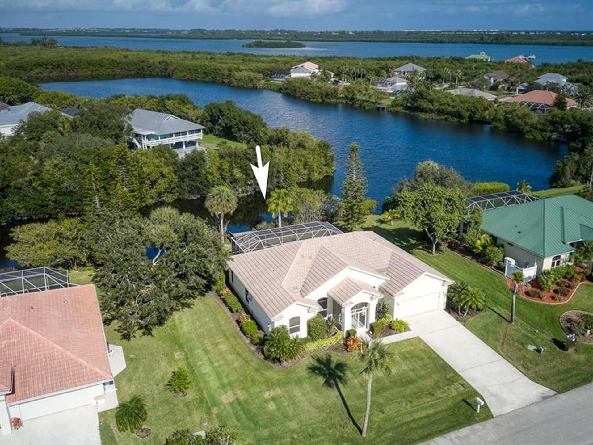 House in Winter Beach, Florida 10018088