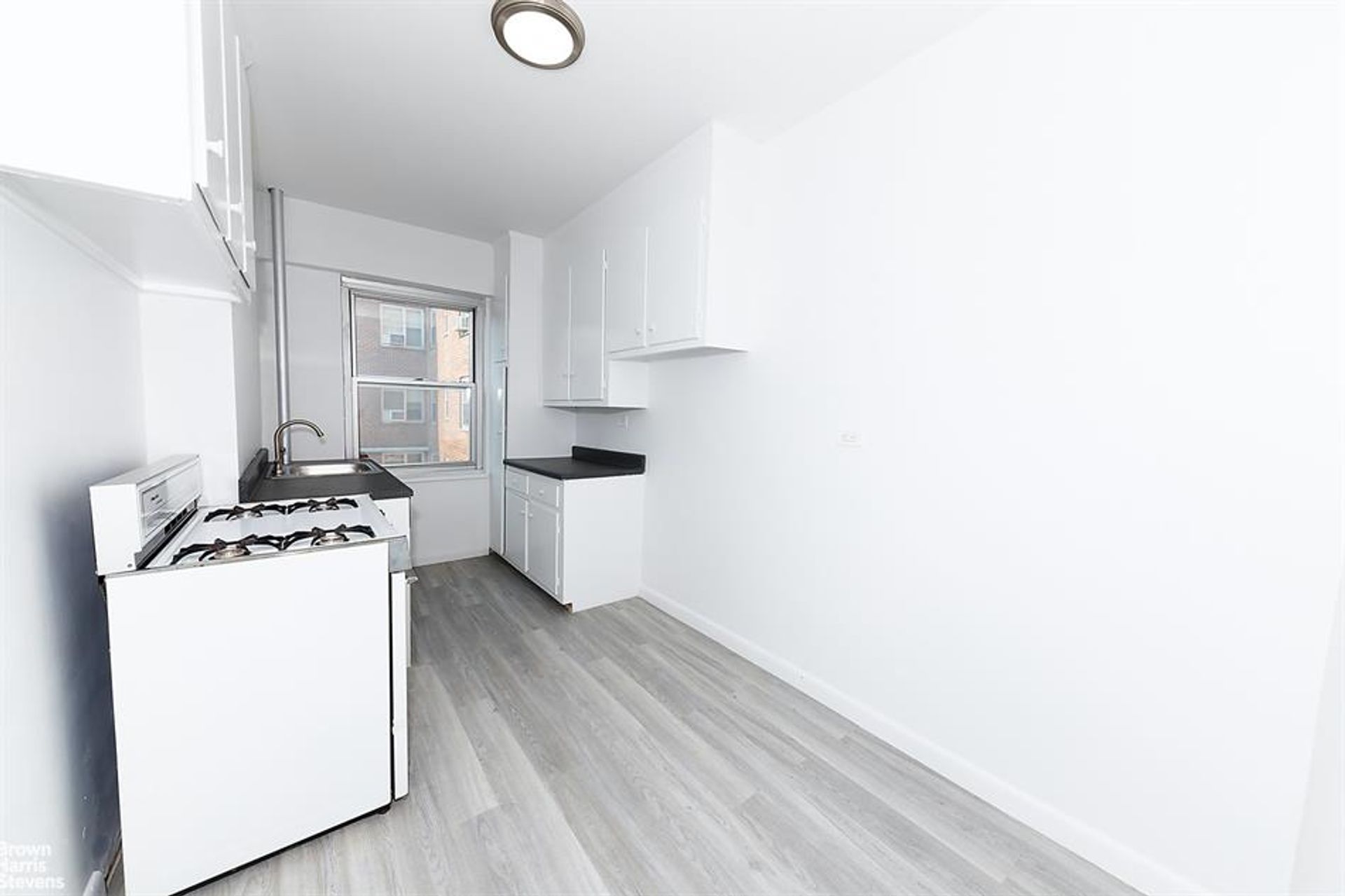 Condominium in Lower East Side, New York 10018636