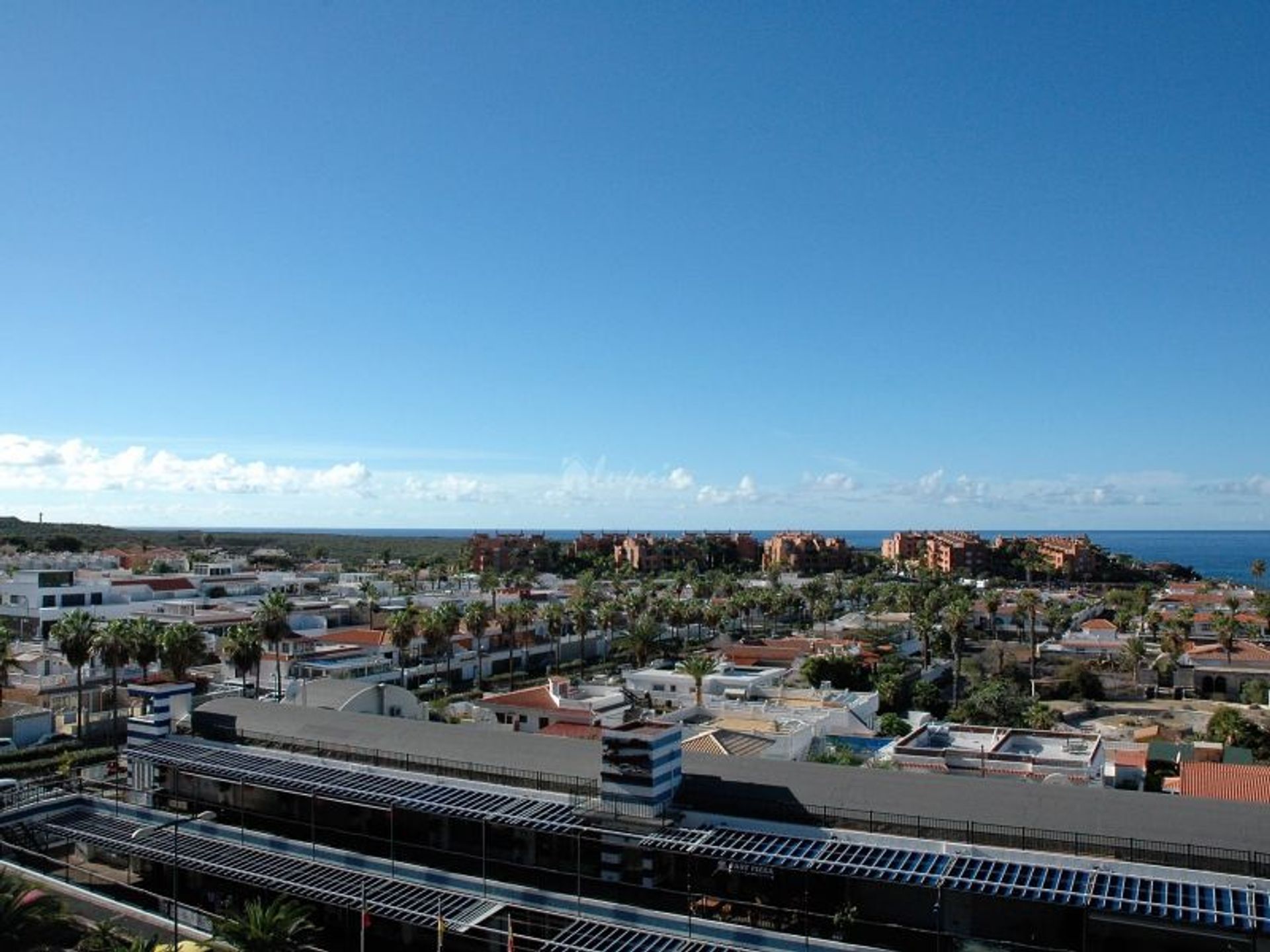 Condominium dans Los Cristianos, les îles Canaries 10019737