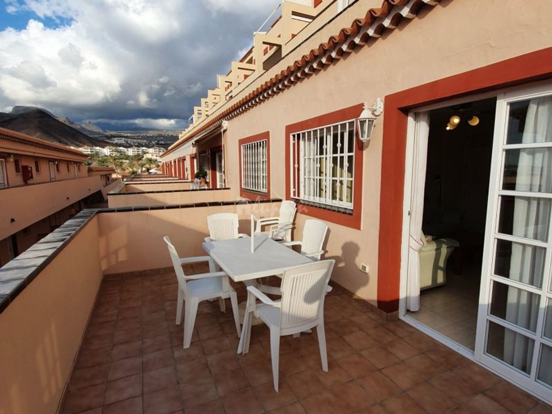 Condominium in Los Cristianos, The Heights 10020032