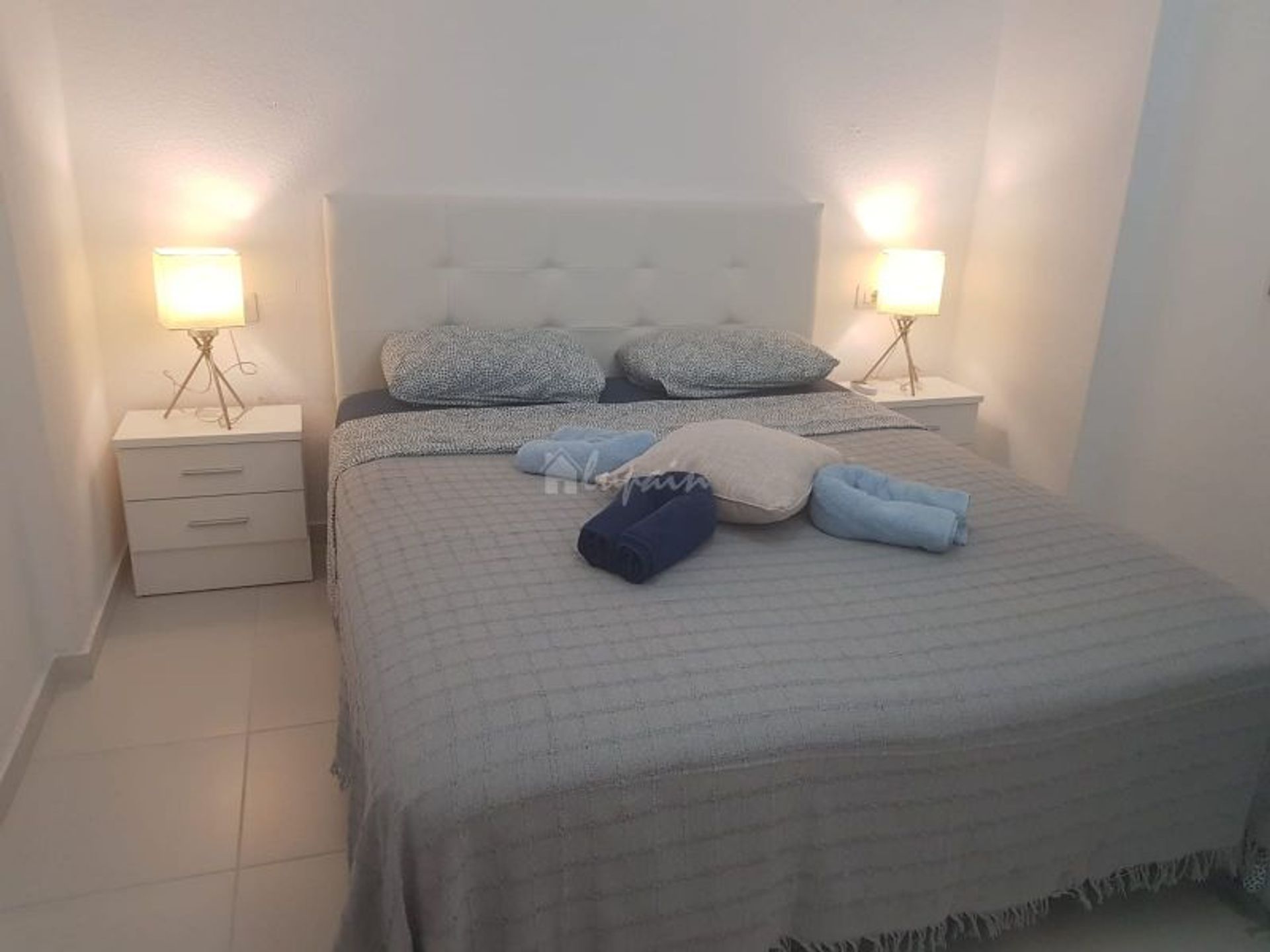 Condominium in Los Cristianos, Canarische eilanden 10020034