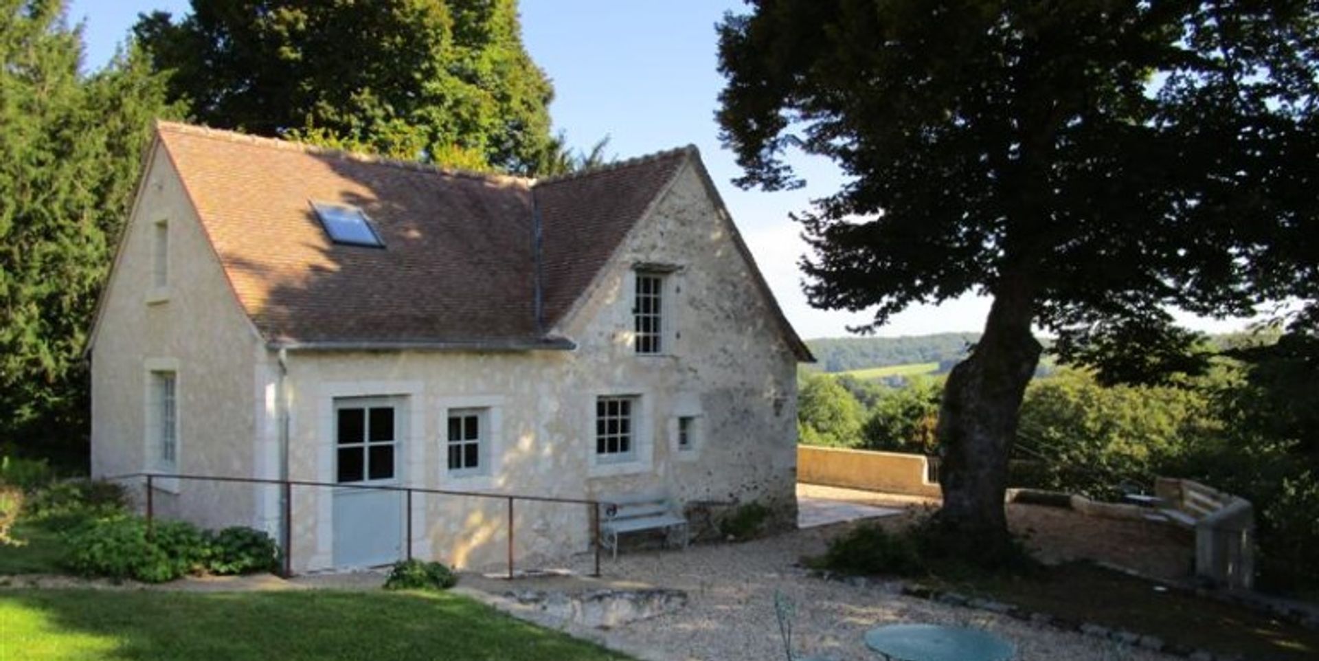 Huis in Chateau-la-Valliere, Centre-Val de Loire 10020616