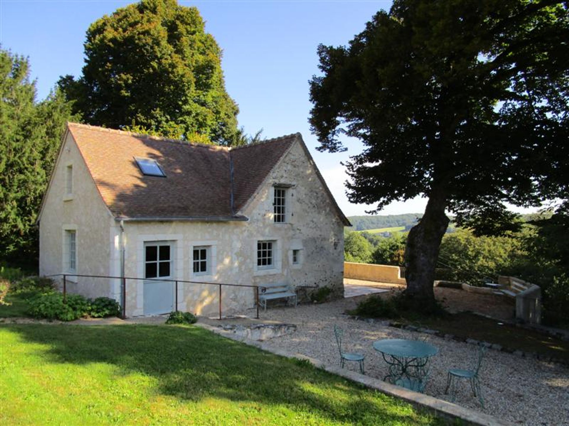 Hus i Chateau-la-Valliere, Centre-Val de Loire 10020616