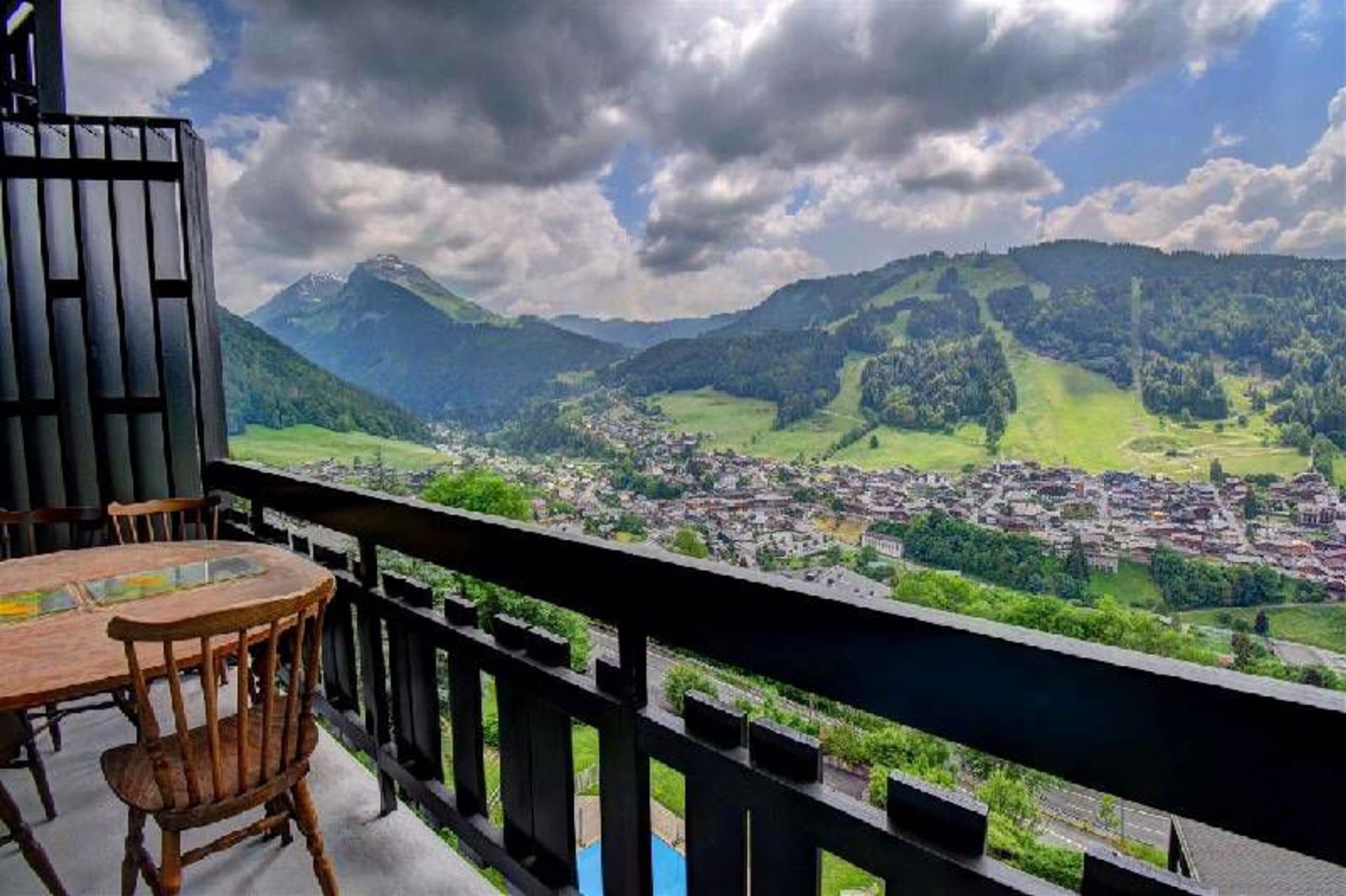 Condominium in Morzine, Rhone-Alpes 10020791