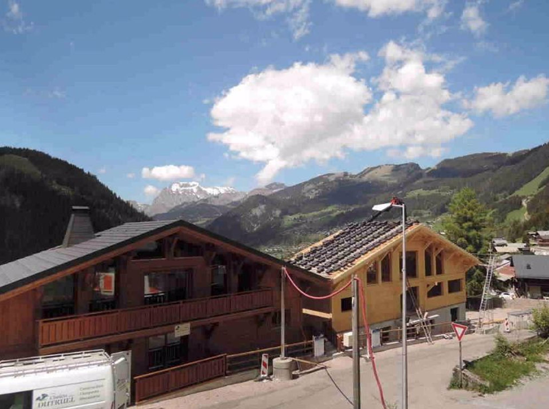 بيت في Chatel, Rhone-Alpes 10020960