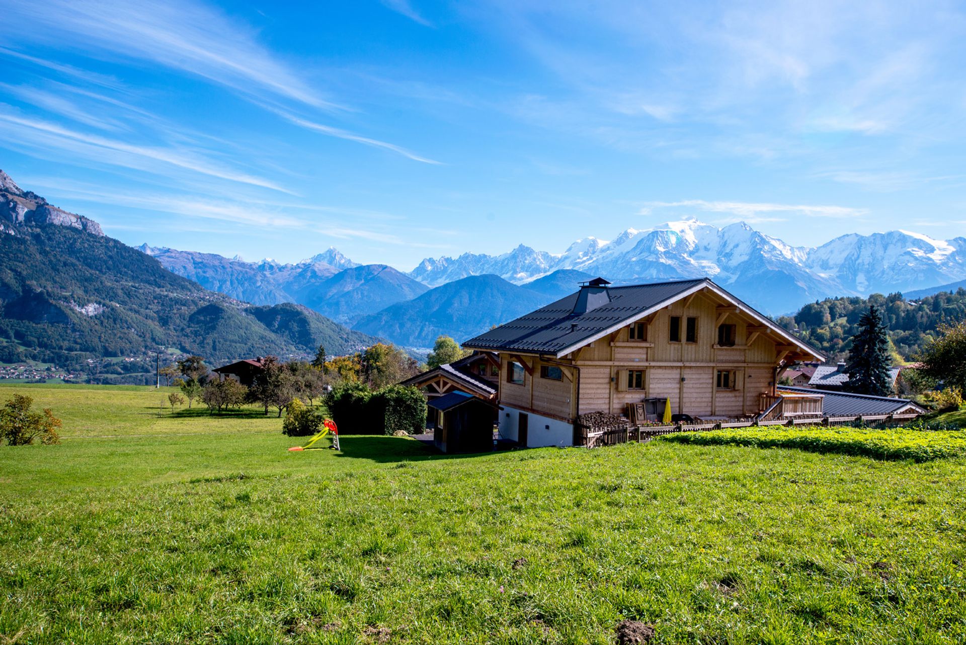 rumah dalam Cordon, Auvergne-Rhone-Alpes 10021013