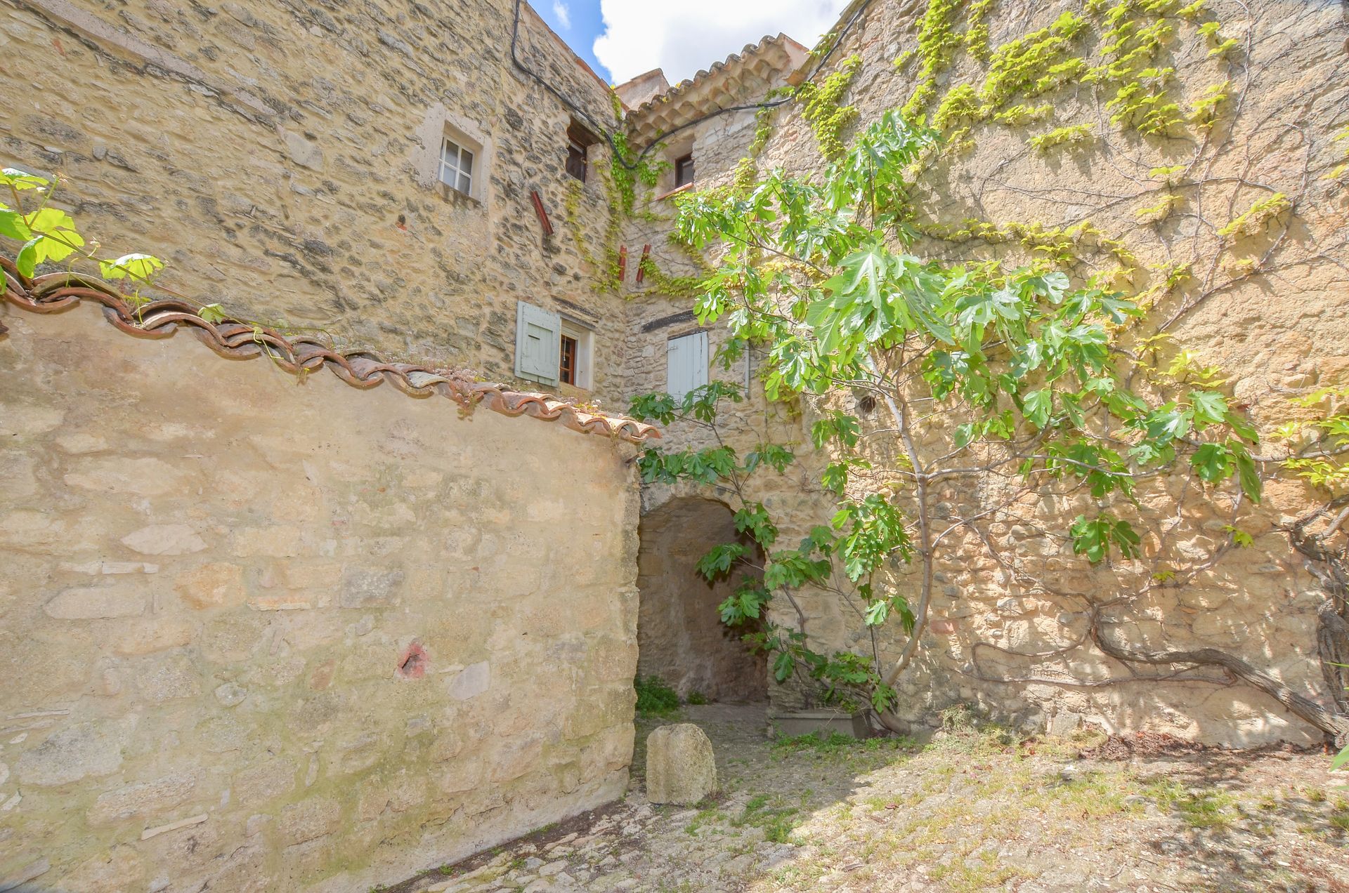 Casa nel Viens, Provence-Alpes-Cote d'Azur 10021057