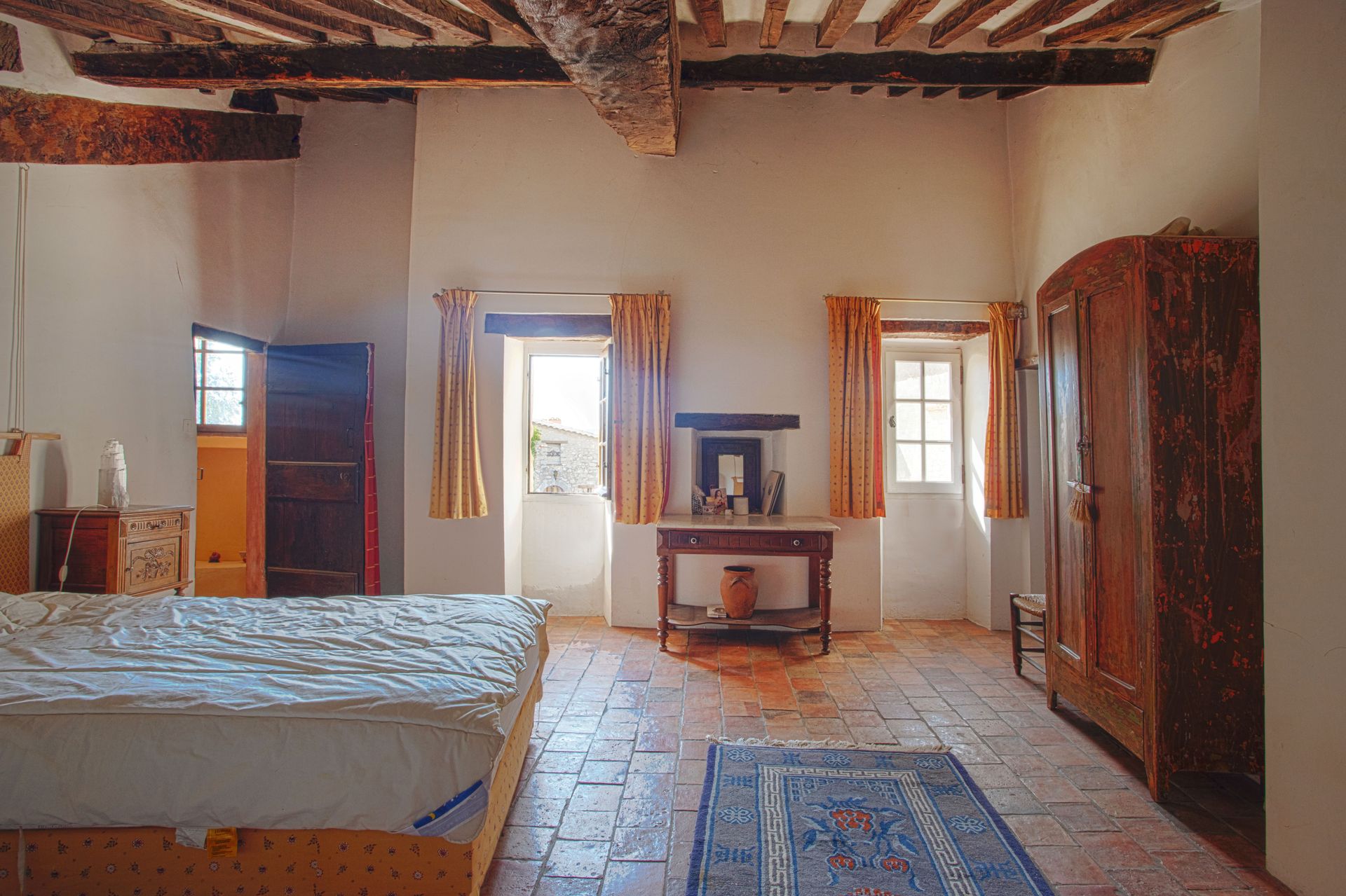 Hus i Saint-Trinit, Provence-Alpes-Cote d'Azur 10021149