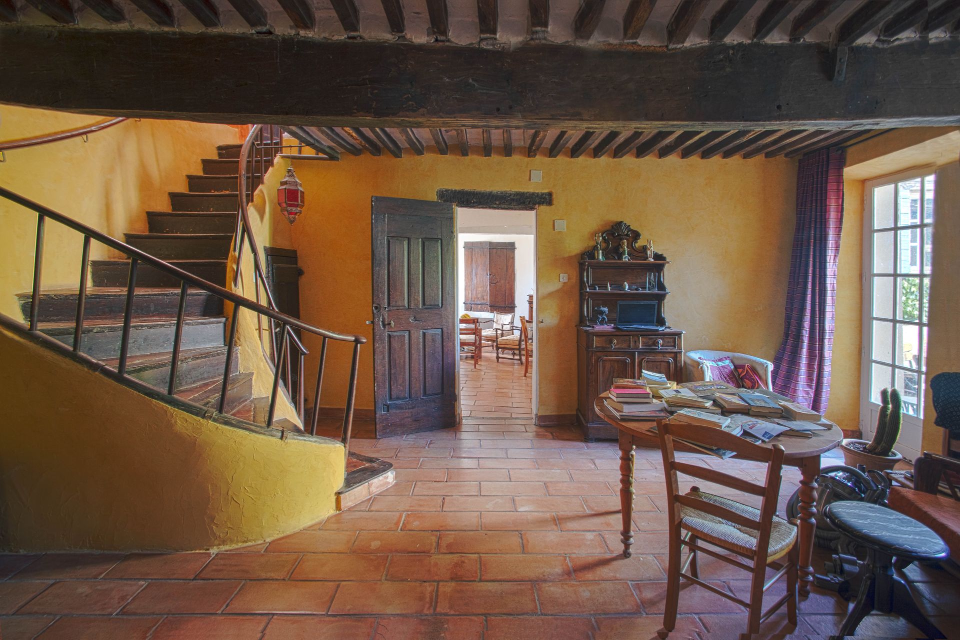 Hus i Saint-Trinit, Provence-Alpes-Cote d'Azur 10021149