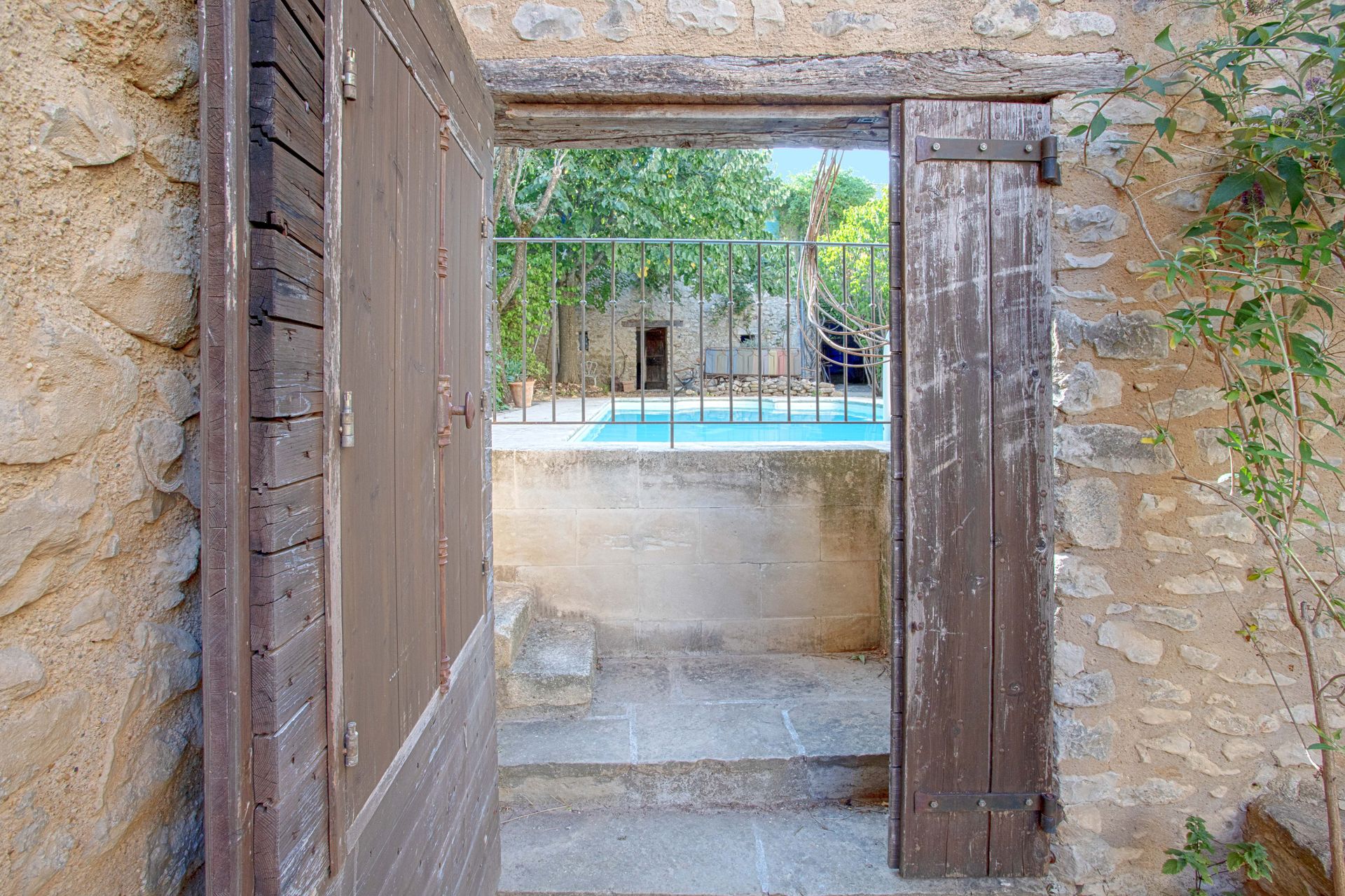 Hus i Saint-Trinit, Provence-Alpes-Cote d'Azur 10021149