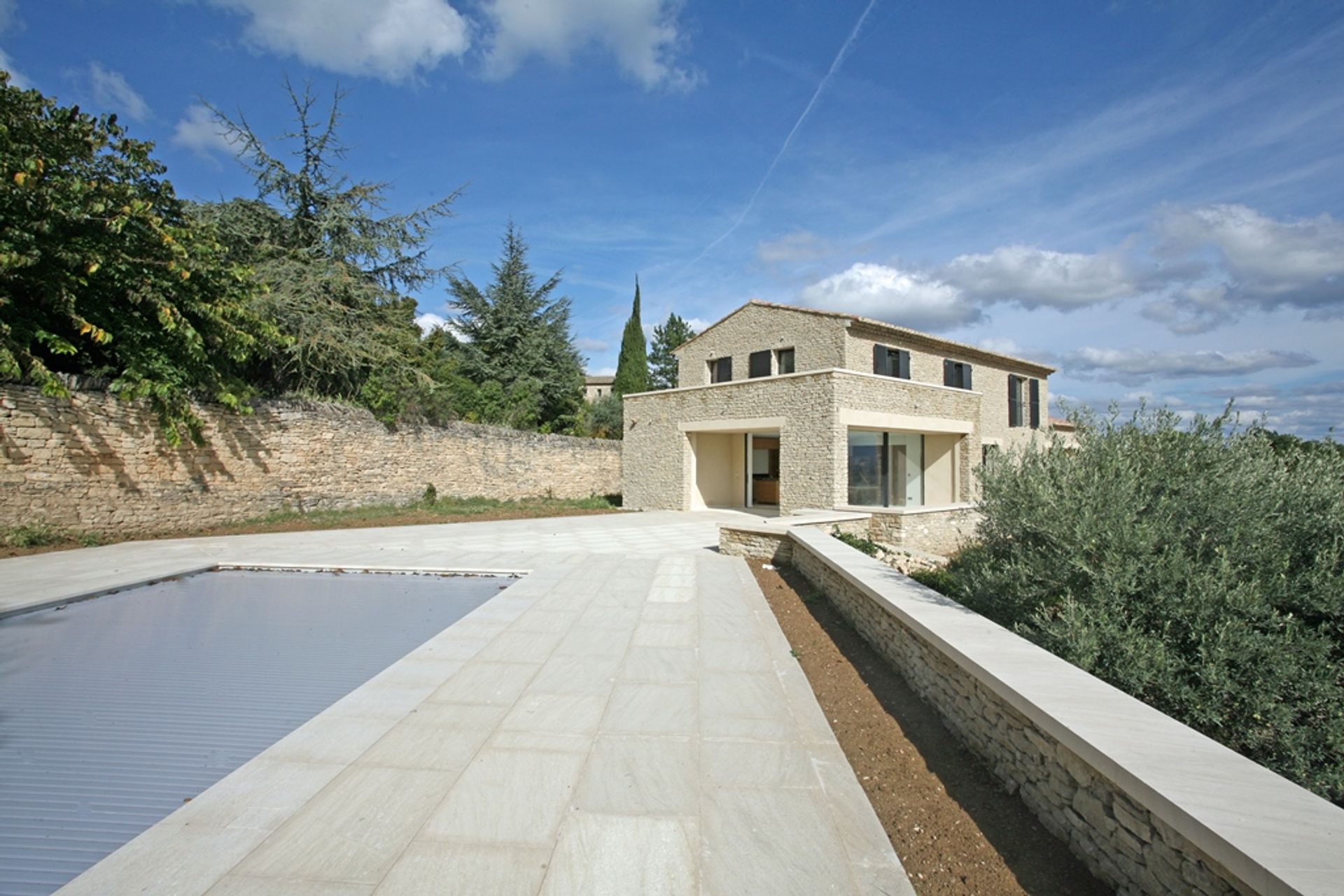 Huis in Gordes, Provence-Alpes-Cote d'Azur 10021181