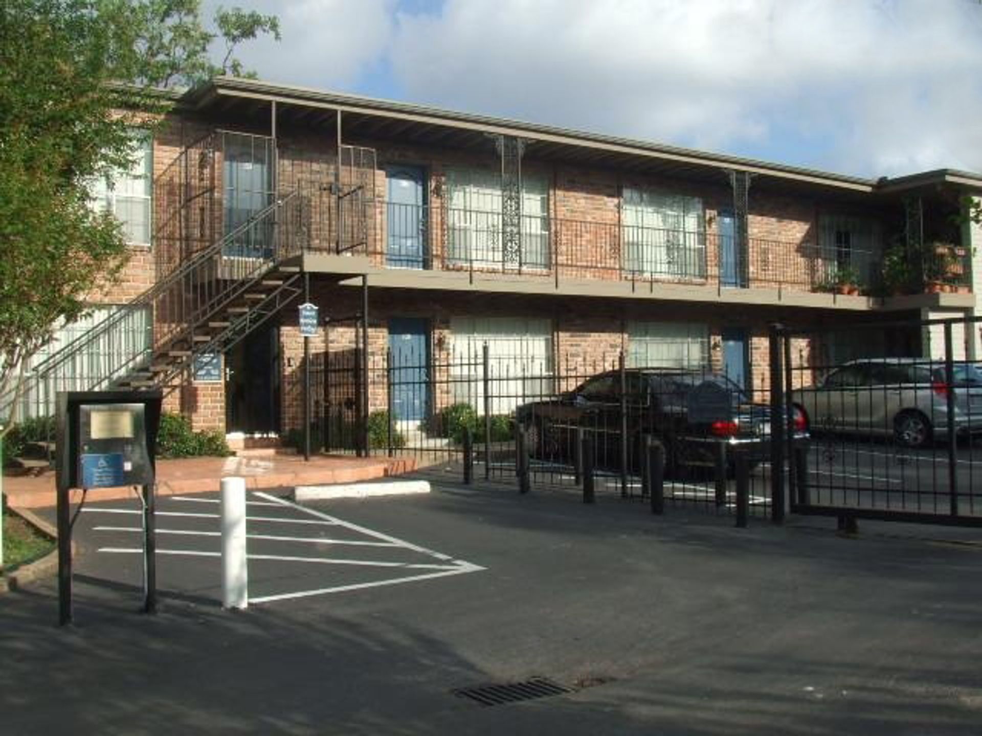 Condominium in Westelijke Universiteitsplaats, Texas 10021327