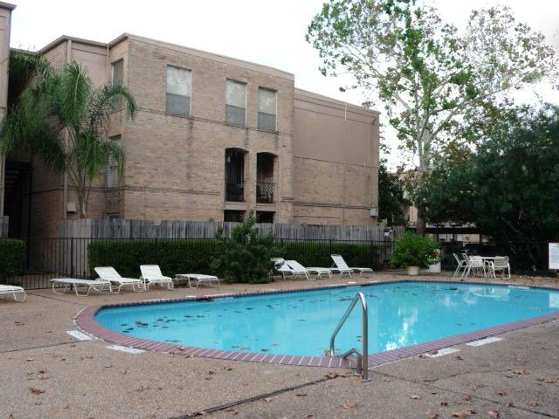 Condominium in Bellaire, Texas 10021610