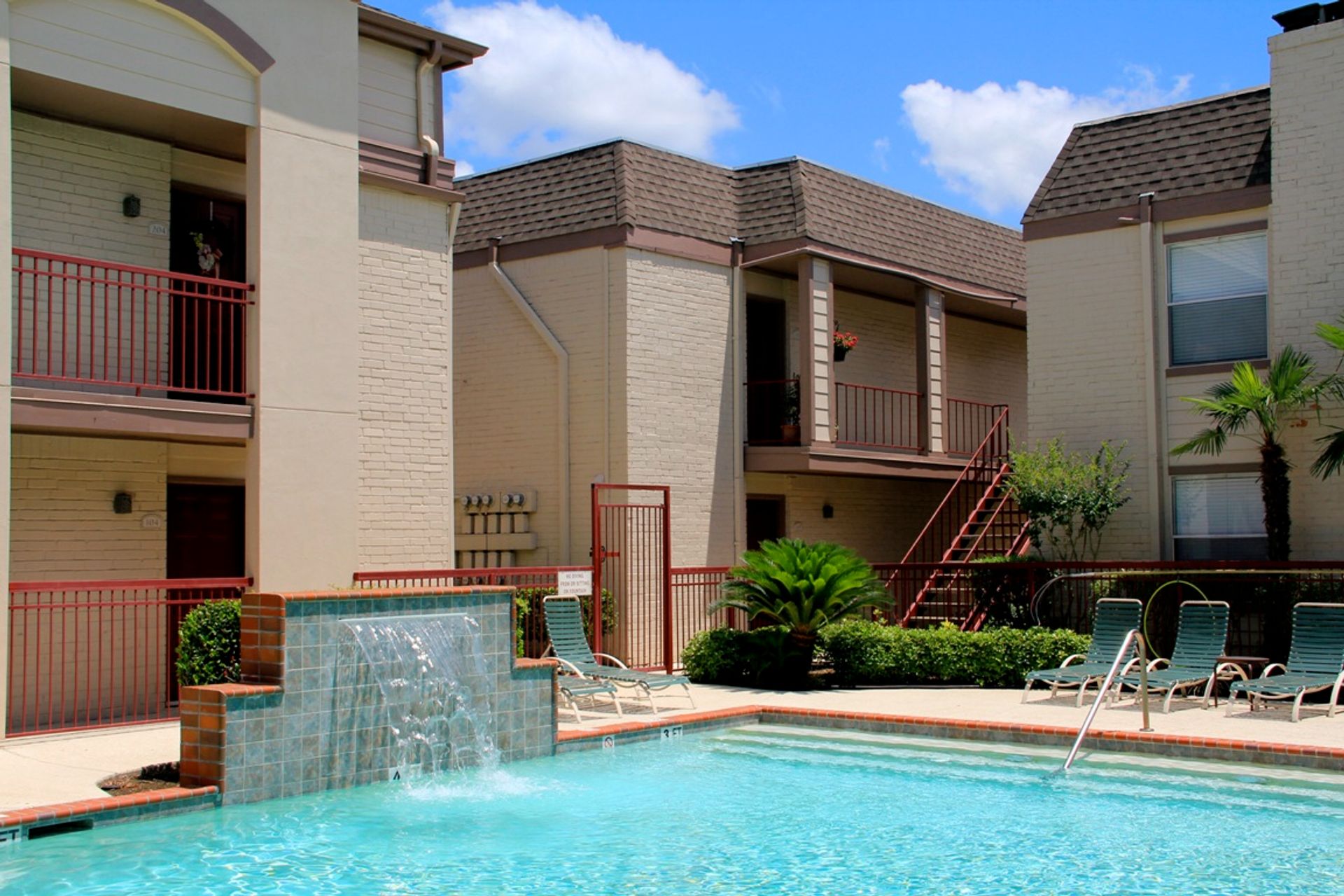 Condominio en Pueblo de Piney Point, Texas 10021676