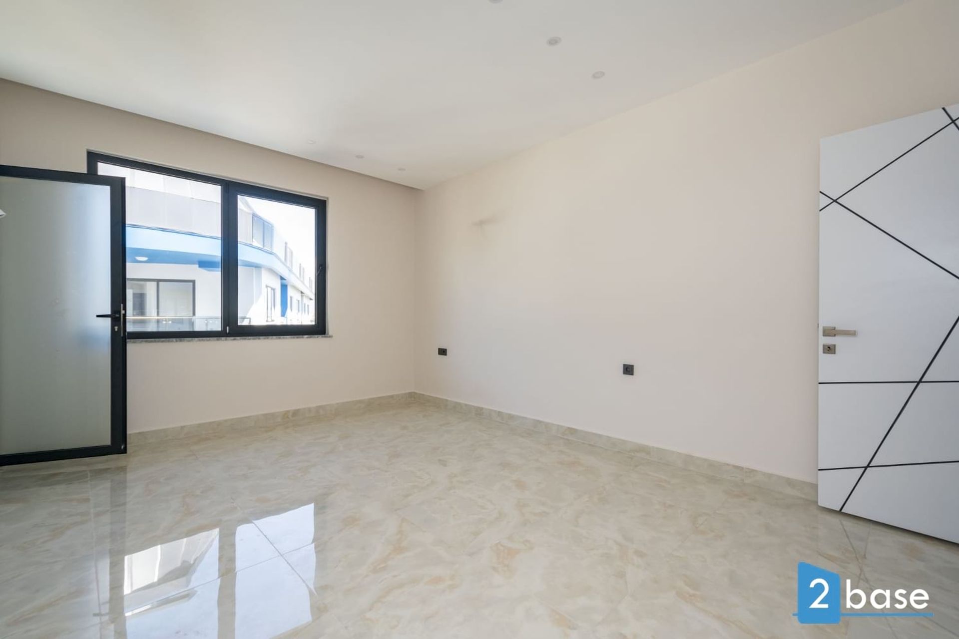 Condominium in Alanya Centre, Antalya 10022700