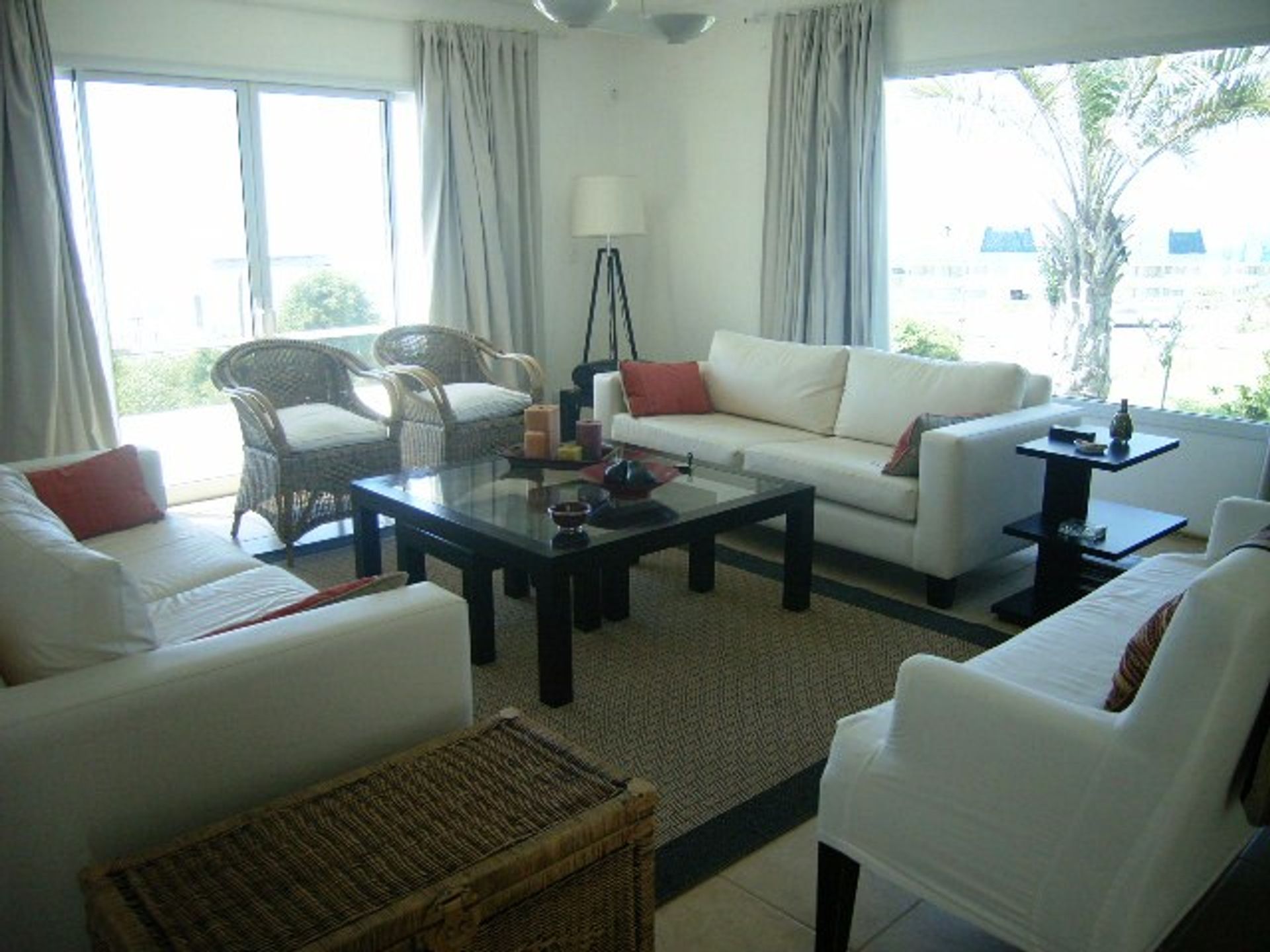 Condominium in Punta del Este,  10022754