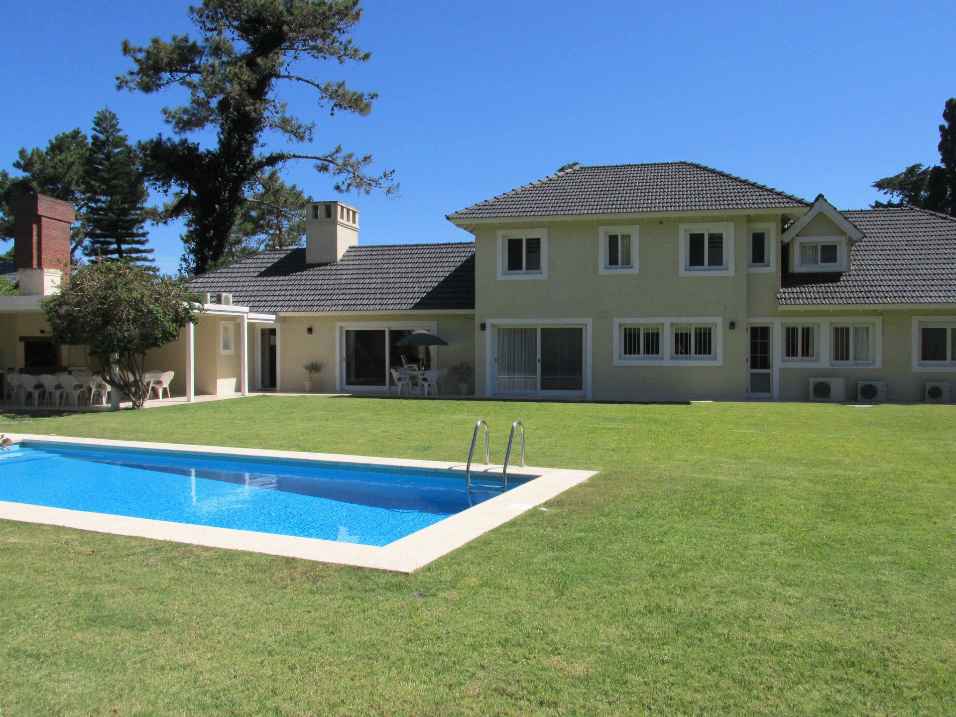 Condominium in Punta del Este,  10022761