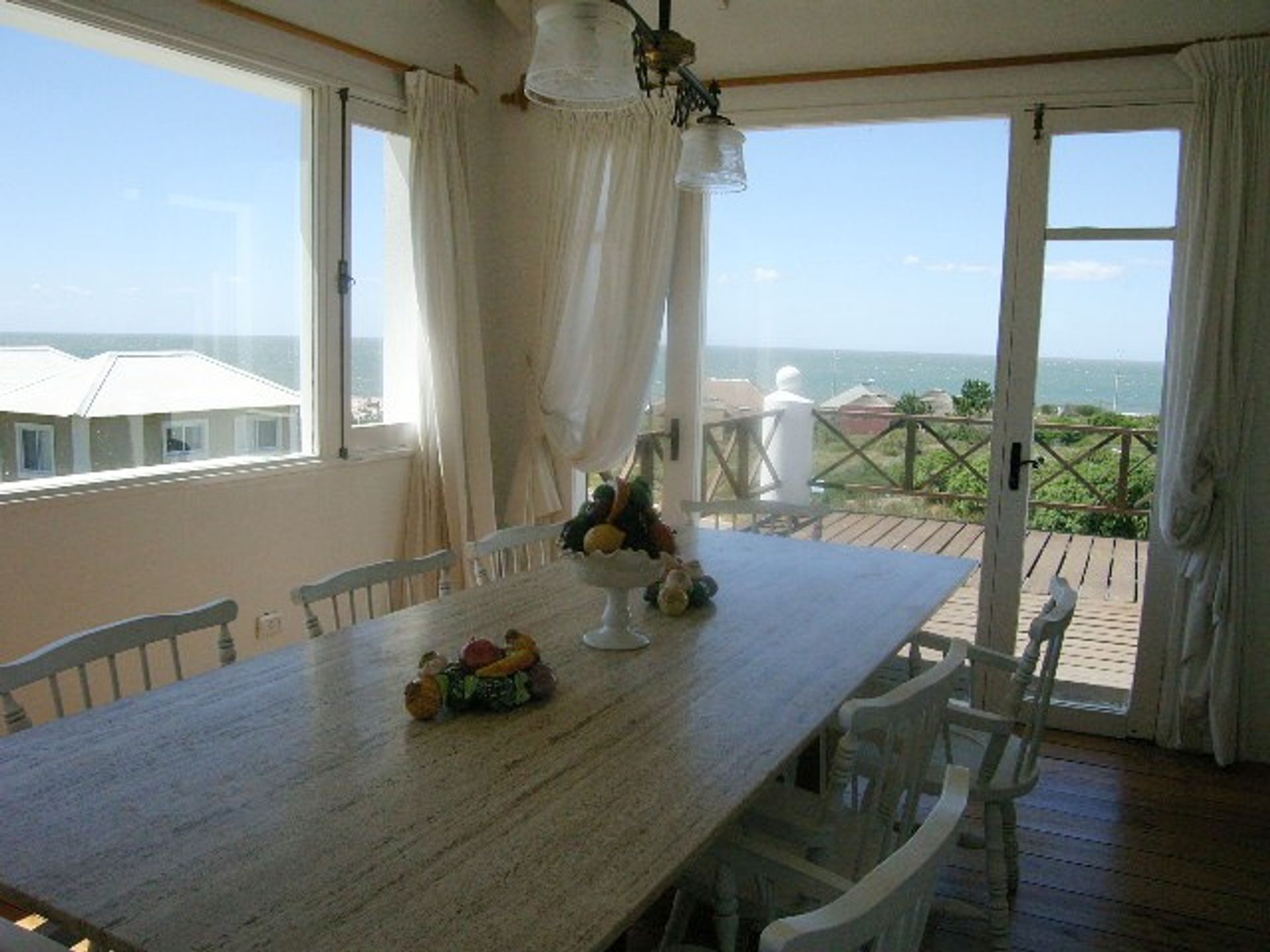 Condominium in Punta del Este,  10022766