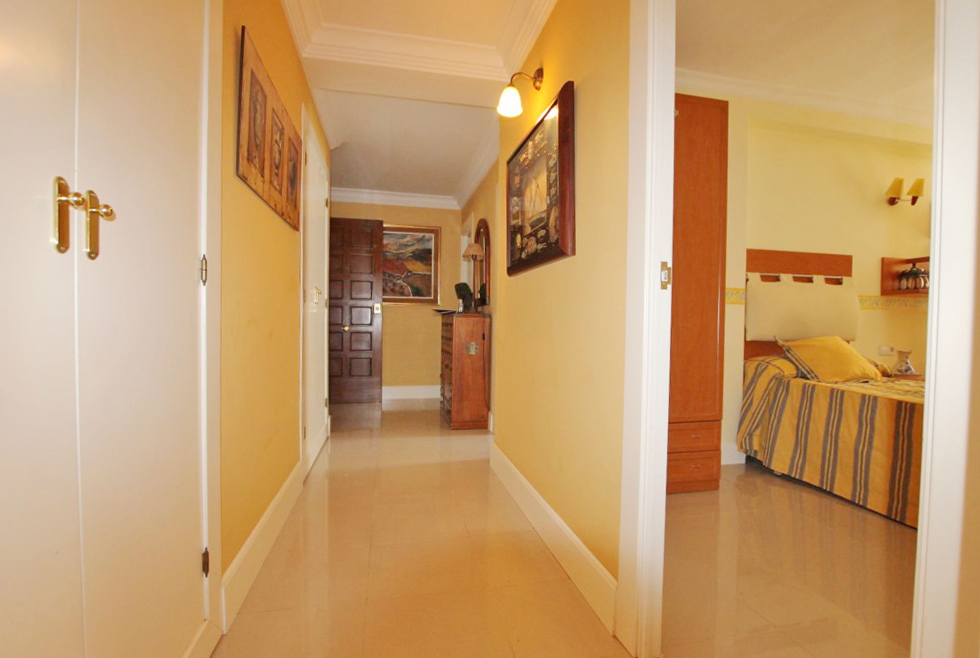 Condominium in Javea,  10023140