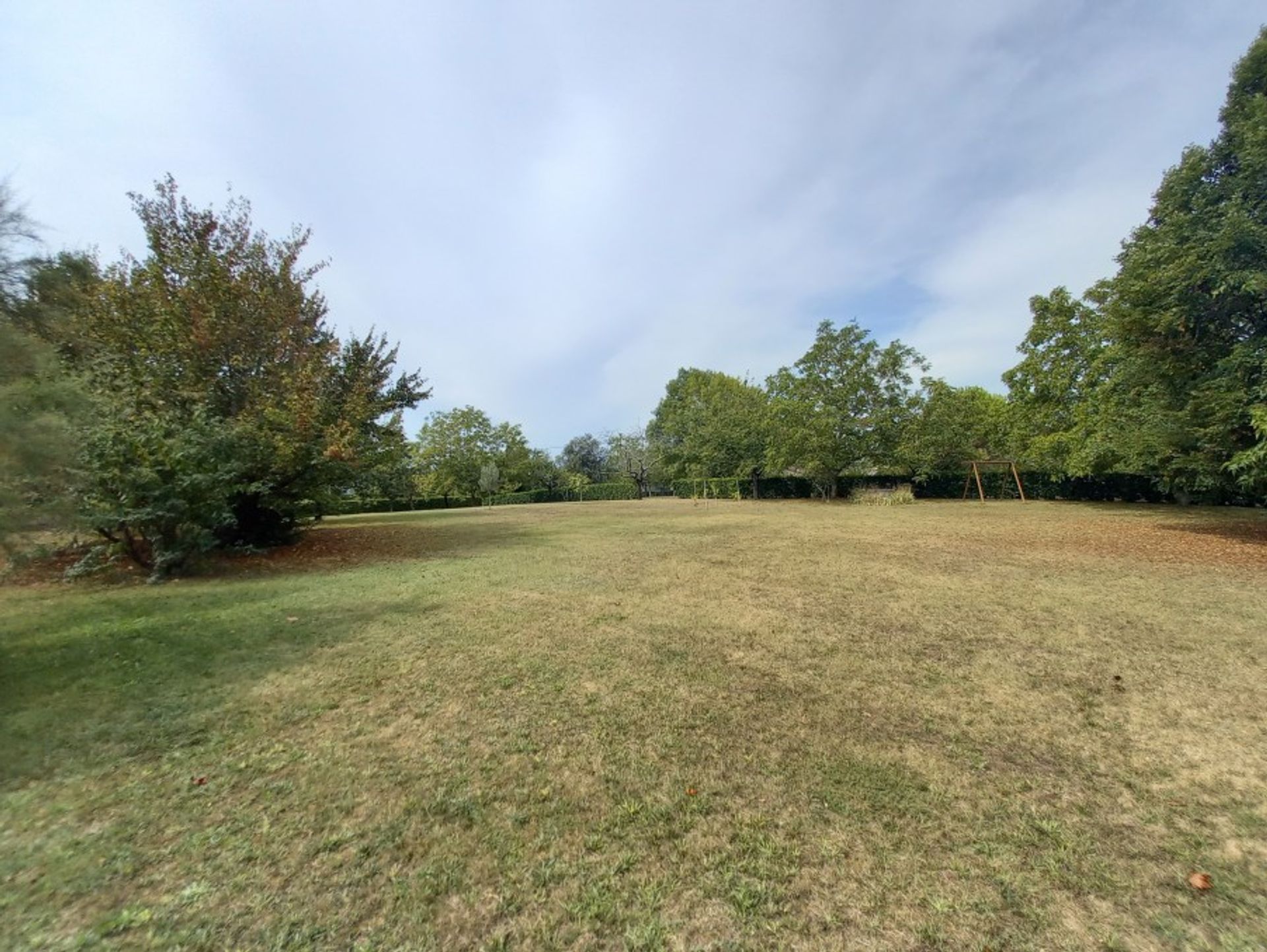 Tanah dalam Castillonnes, Nouvelle-Aquitaine 10024396