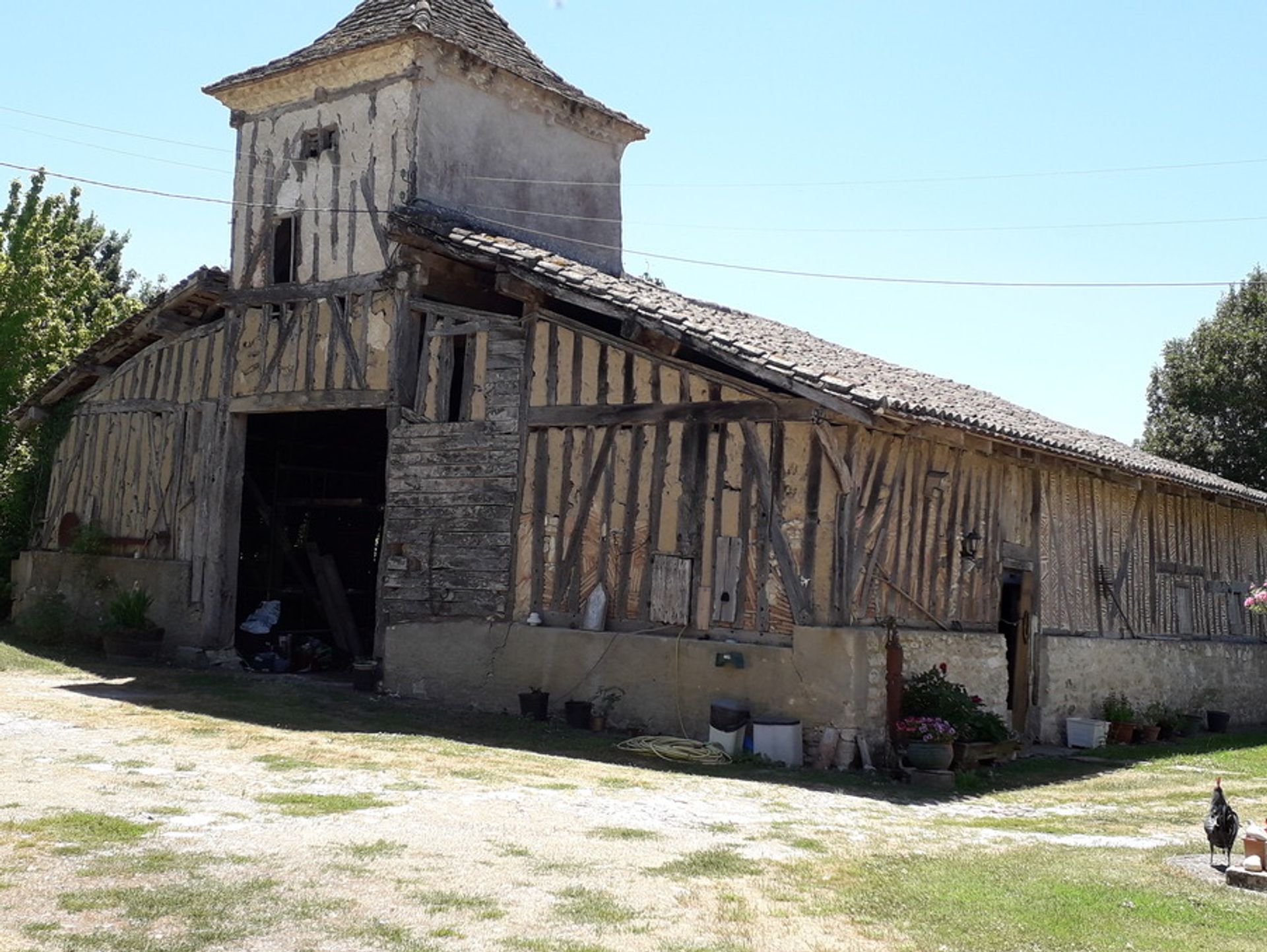 House in Lalandusse, Nouvelle-Aquitaine 10024420